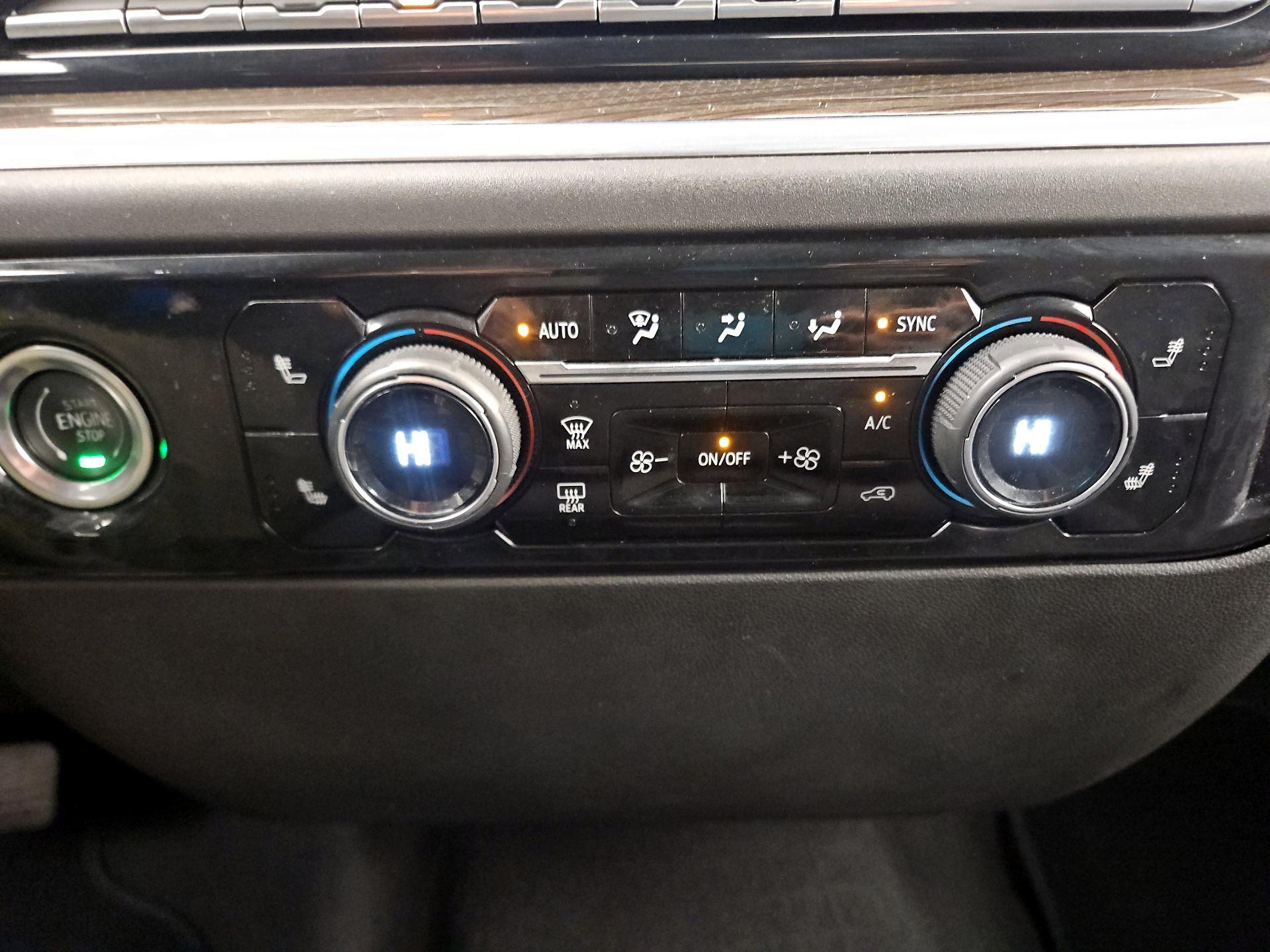 Thumbnail: 2022 Chevrolet Silverado 1500 - 16