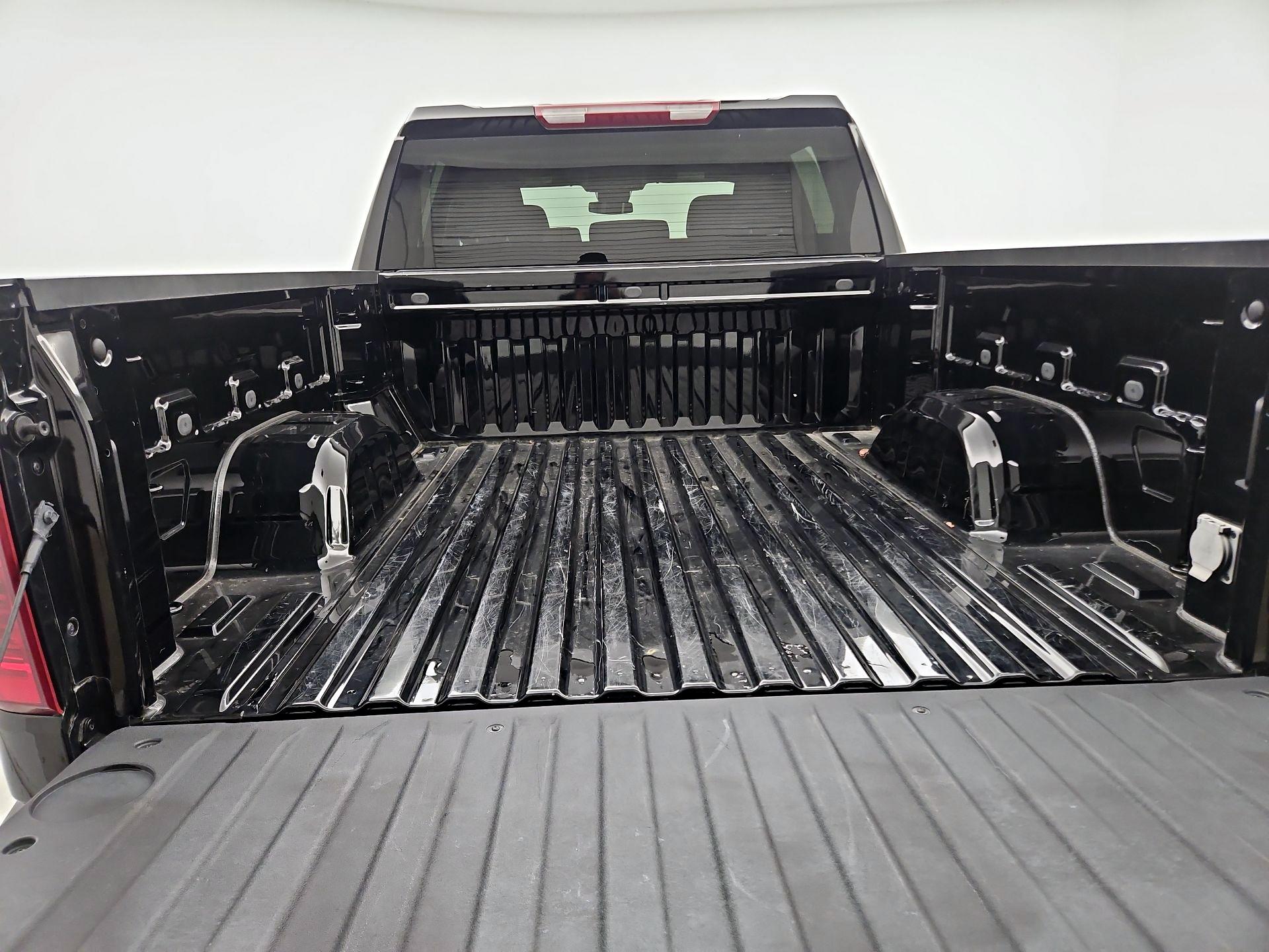 Thumbnail: 2022 Chevrolet Silverado 1500 - 20