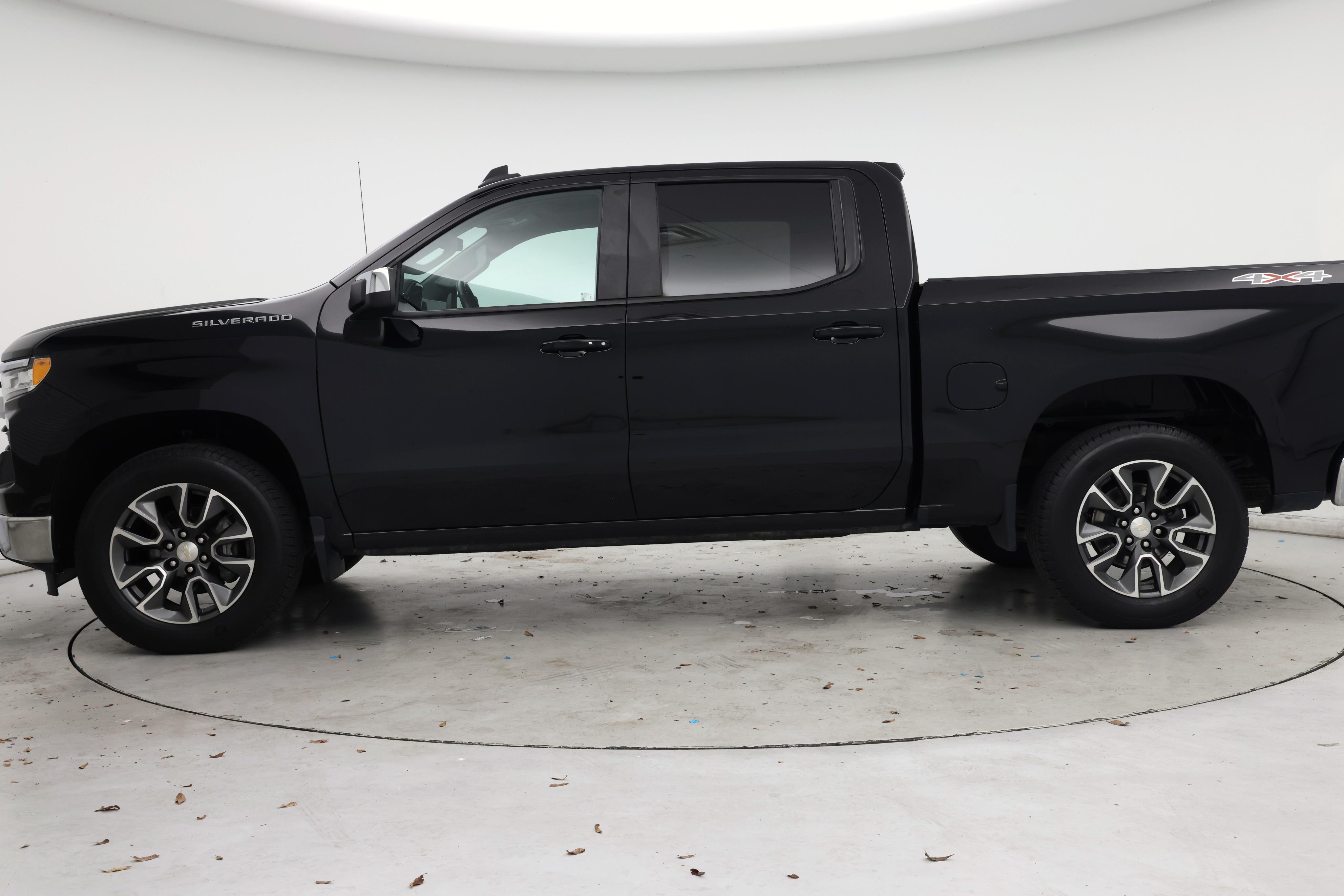 Thumbnail: 2022 Chevrolet Silverado 1500 - 3