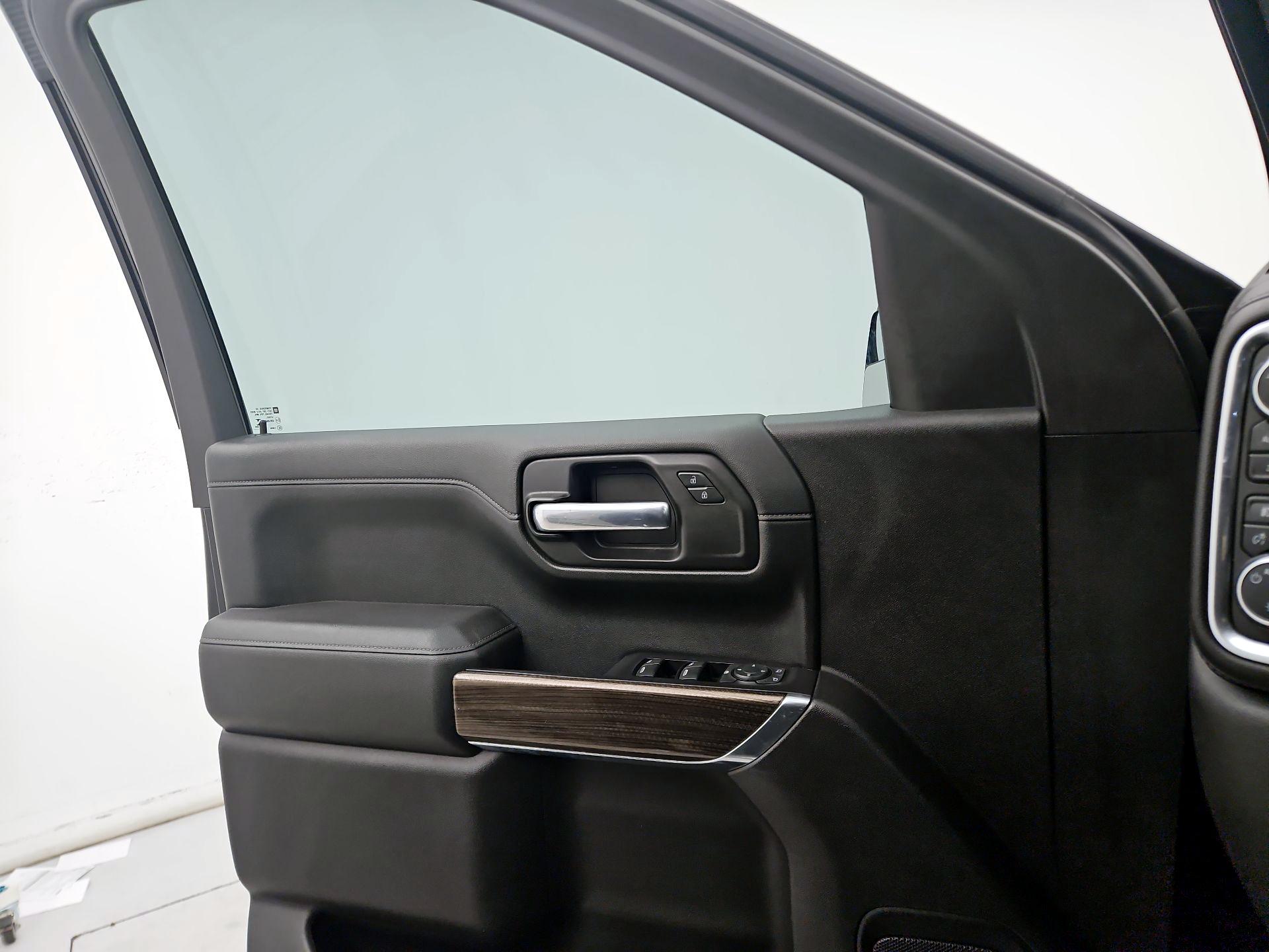 Thumbnail: 2020 Chevrolet Silverado 1500 - 10