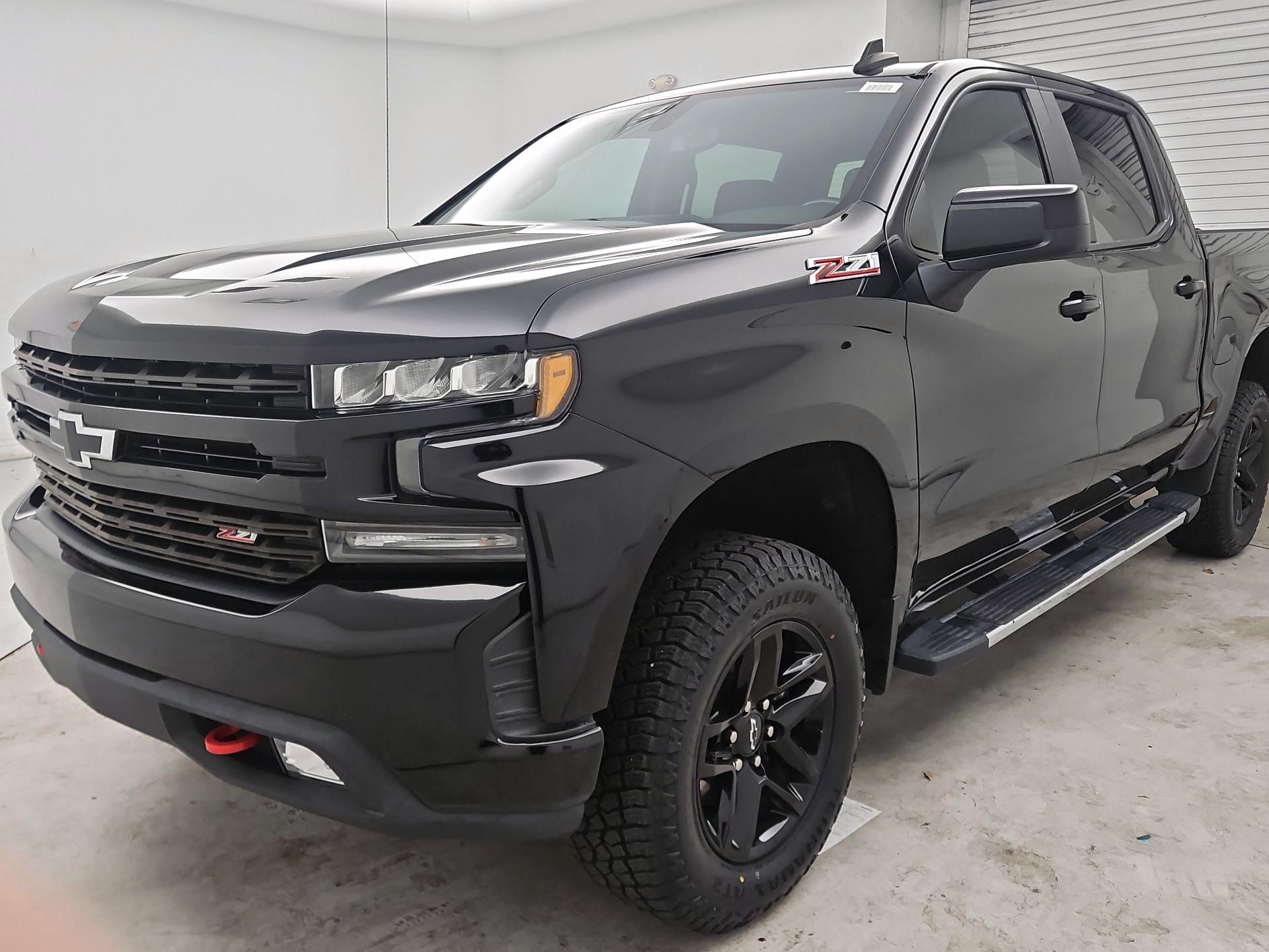 Thumbnail: 2020 Chevrolet Silverado 1500 - 3