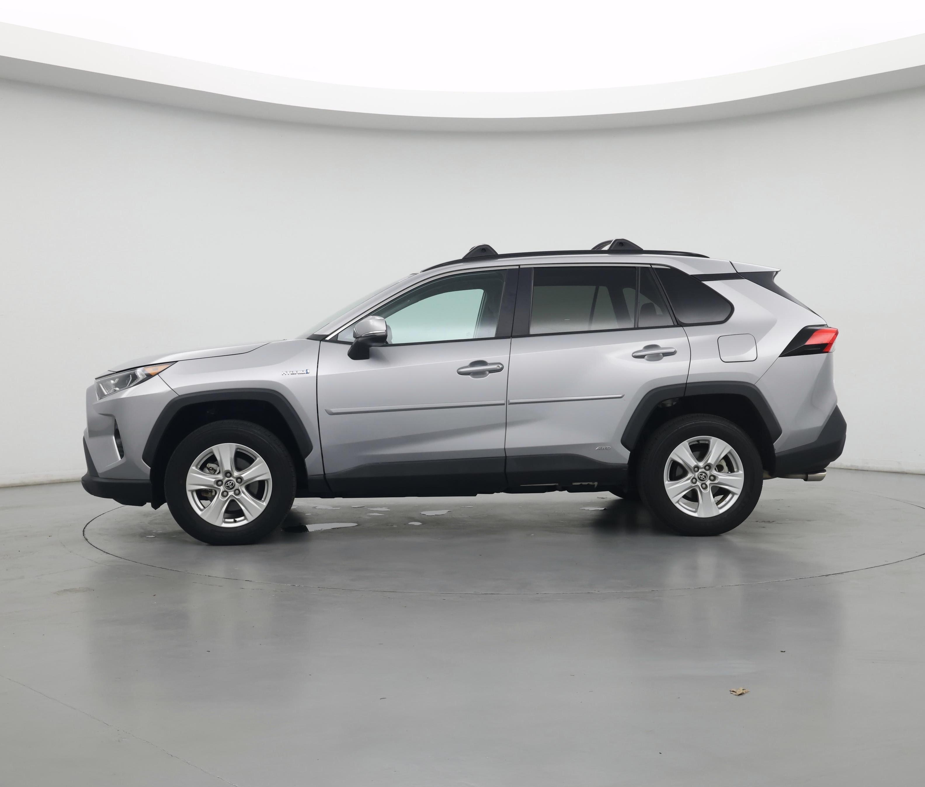 Thumbnail: 2021 Toyota RAV4 - 3