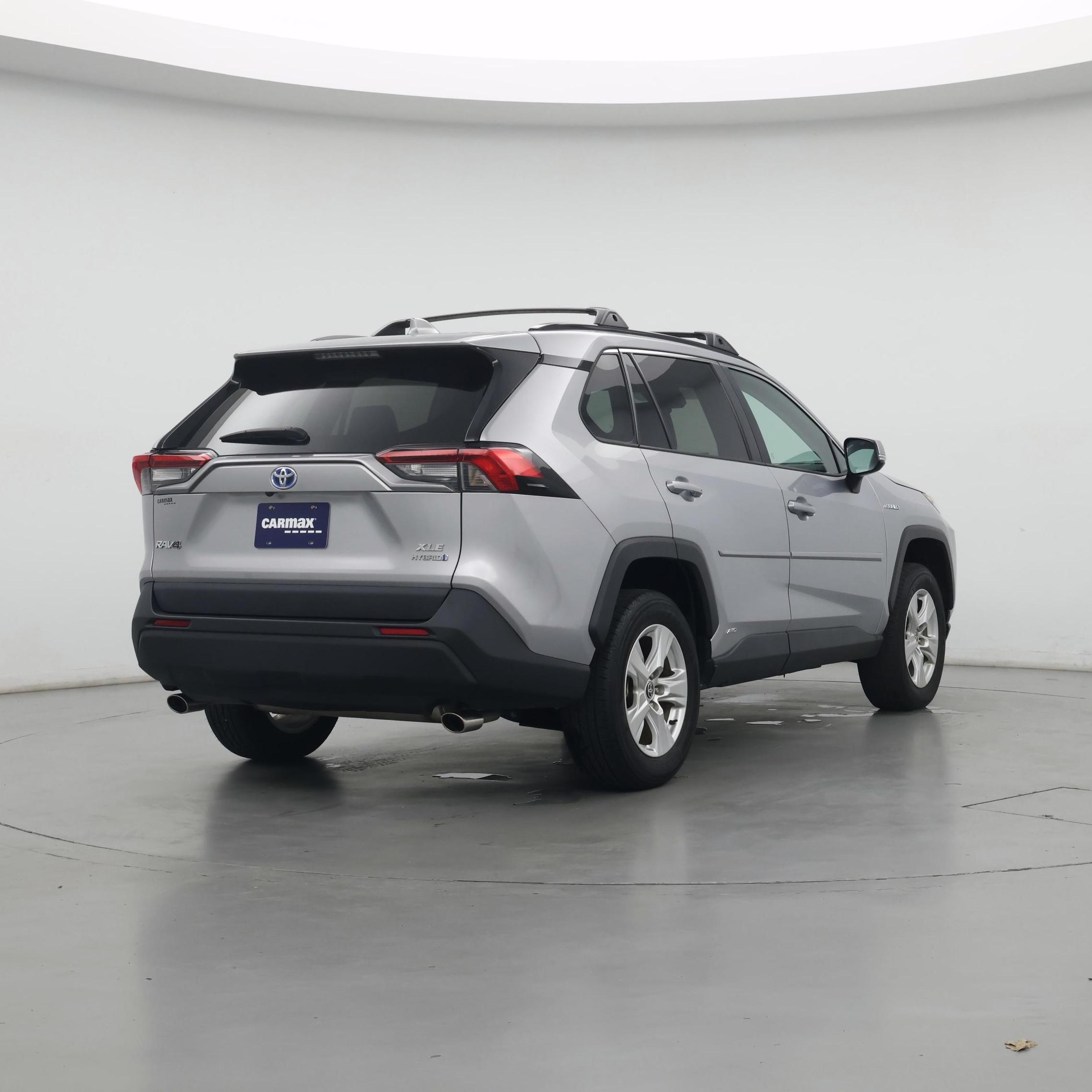 Thumbnail: 2021 Toyota RAV4 - 8