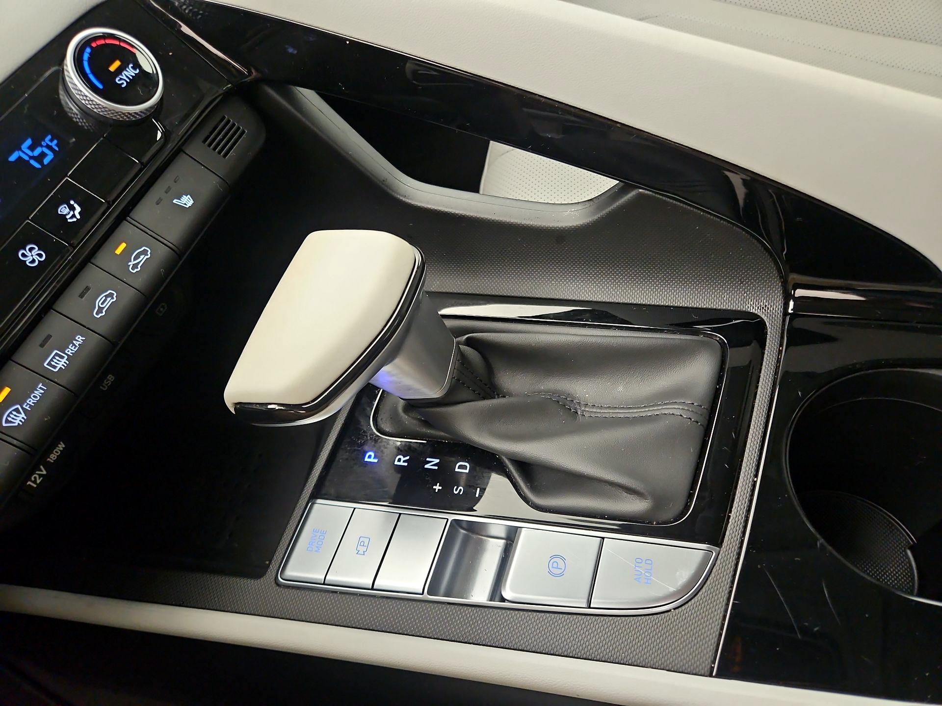 Thumbnail: 2023 Hyundai Elantra - 18