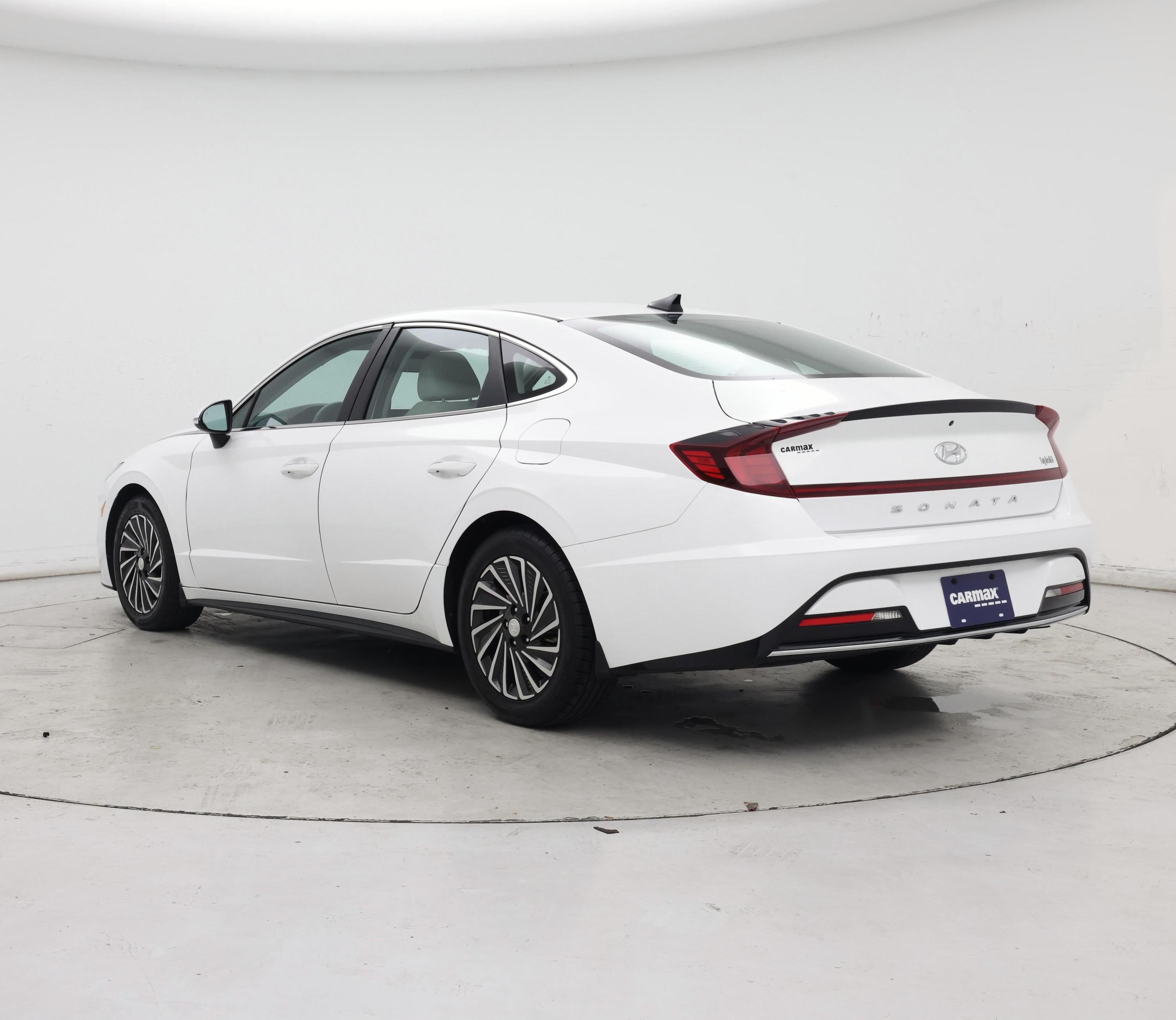 Thumbnail: 2023 Hyundai Sonata - 2