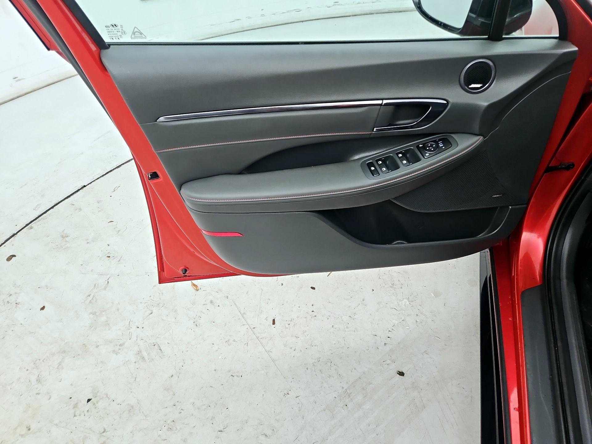 Thumbnail: 2022 Hyundai Sonata - 12