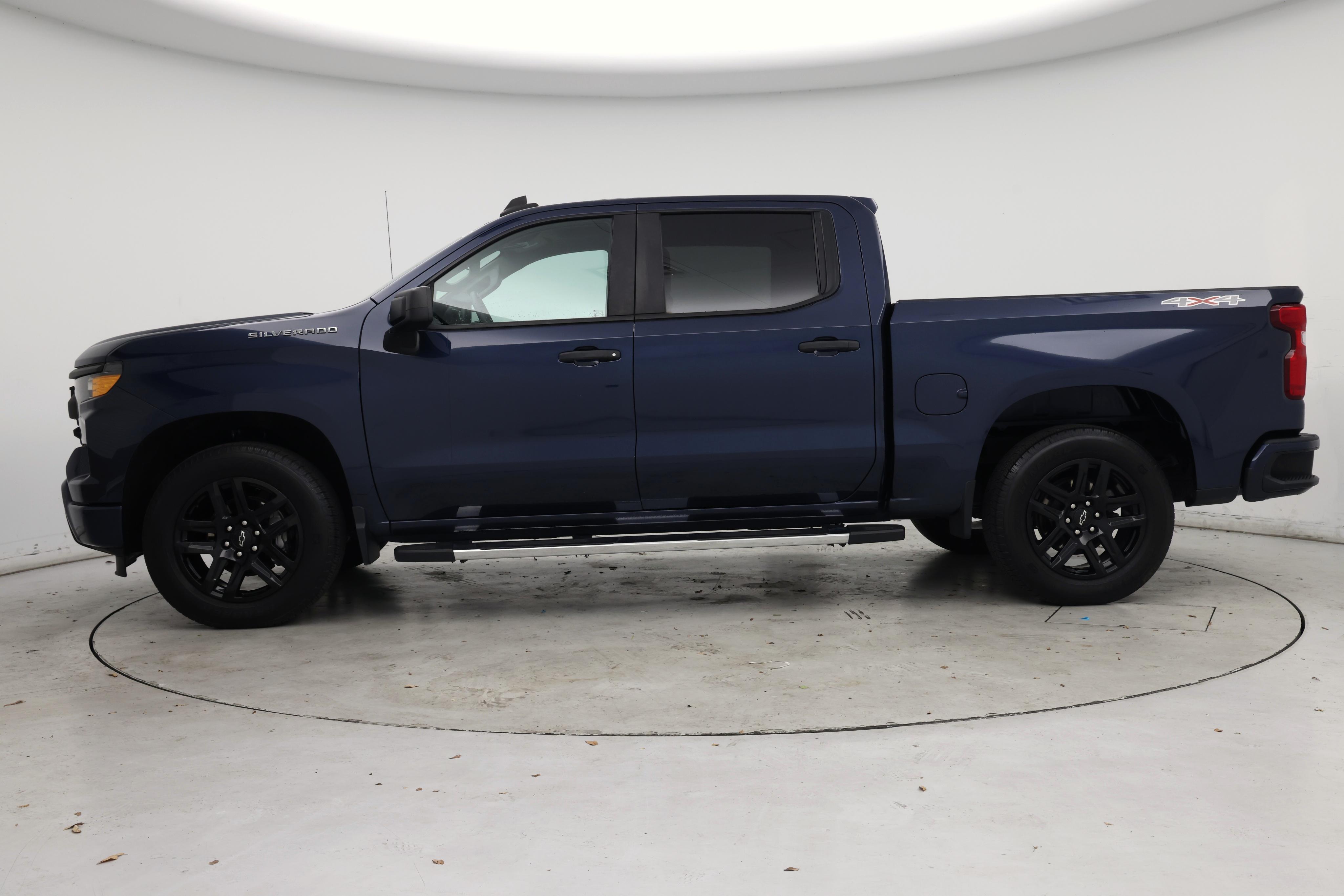 Thumbnail: 2022 Chevrolet Silverado 1500 - 3