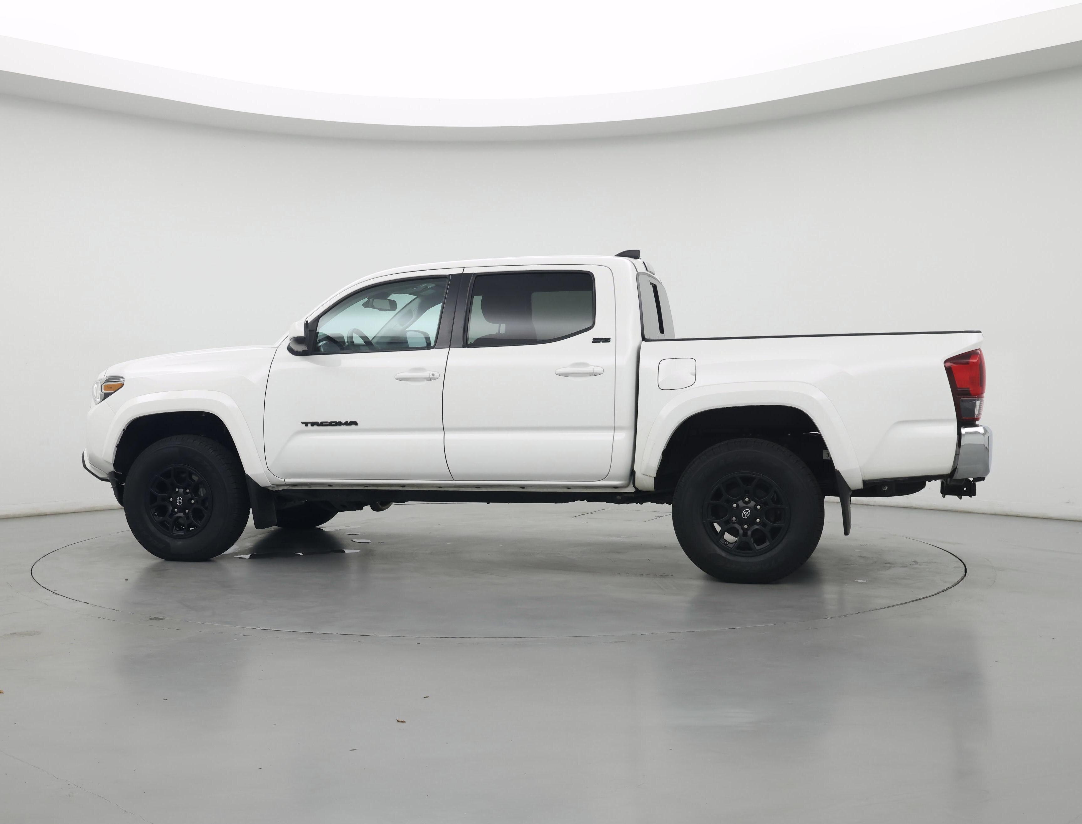 Thumbnail: 2020 Toyota Tacoma - 5