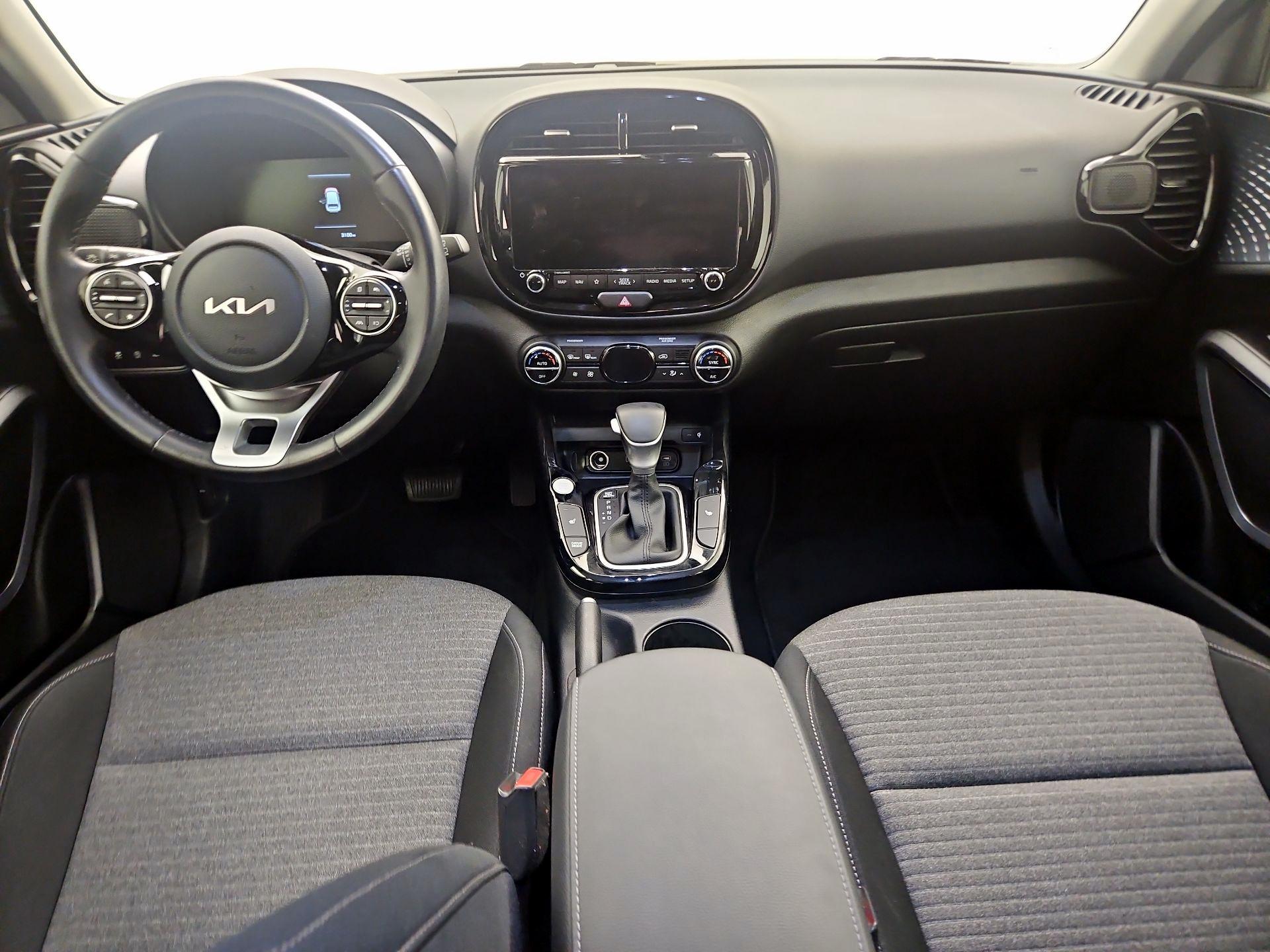 Thumbnail: 2023 Kia Soul - 9