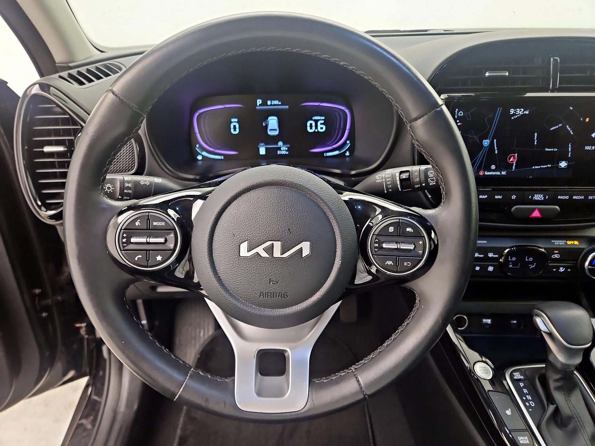 Thumbnail: 2023 Kia Soul - 10