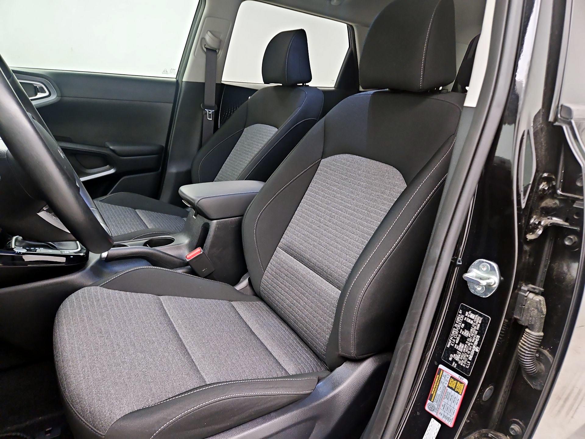 Thumbnail: 2023 Kia Soul - 11
