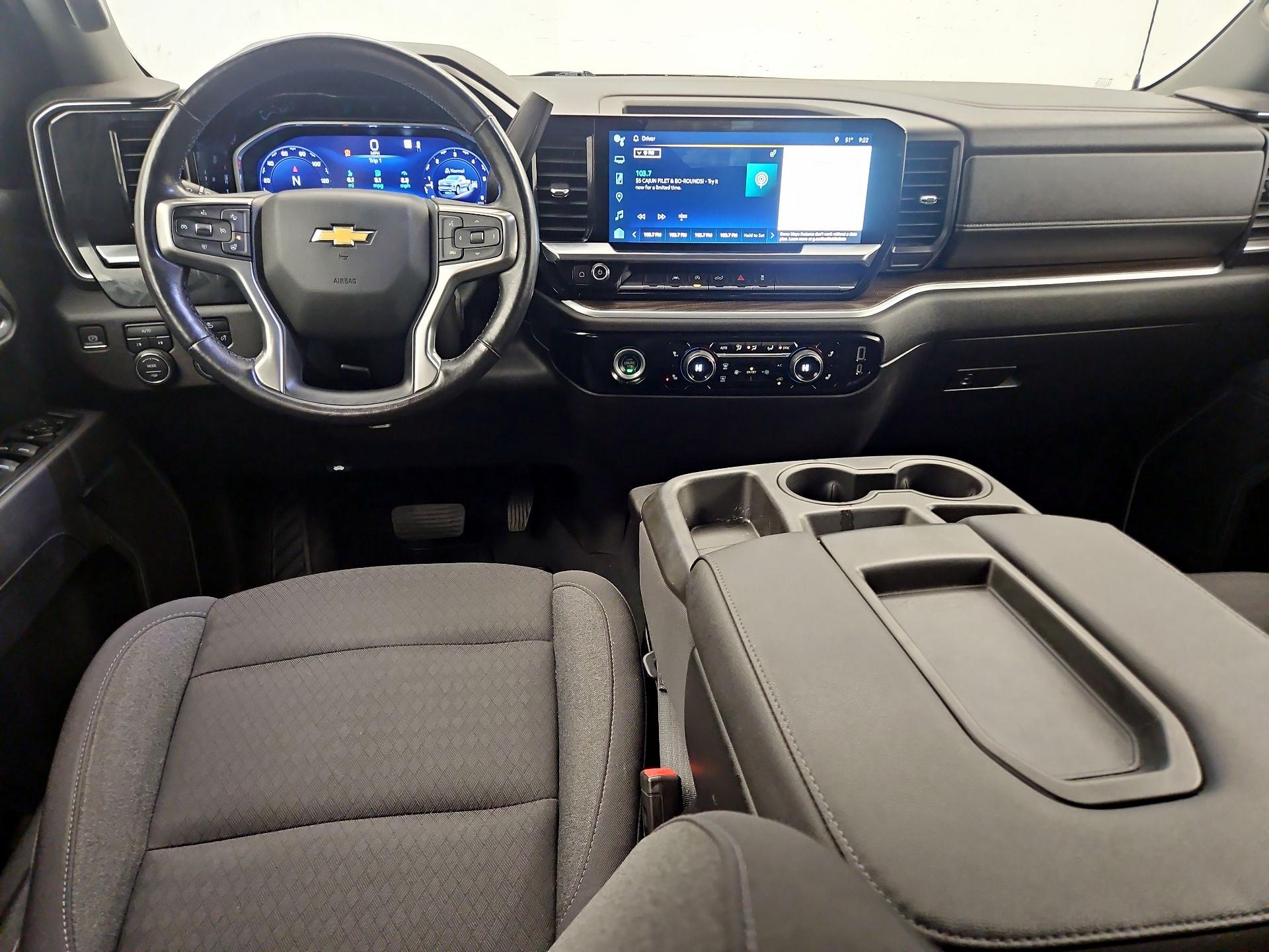 Thumbnail: 2022 Chevrolet Silverado 1500 - 9