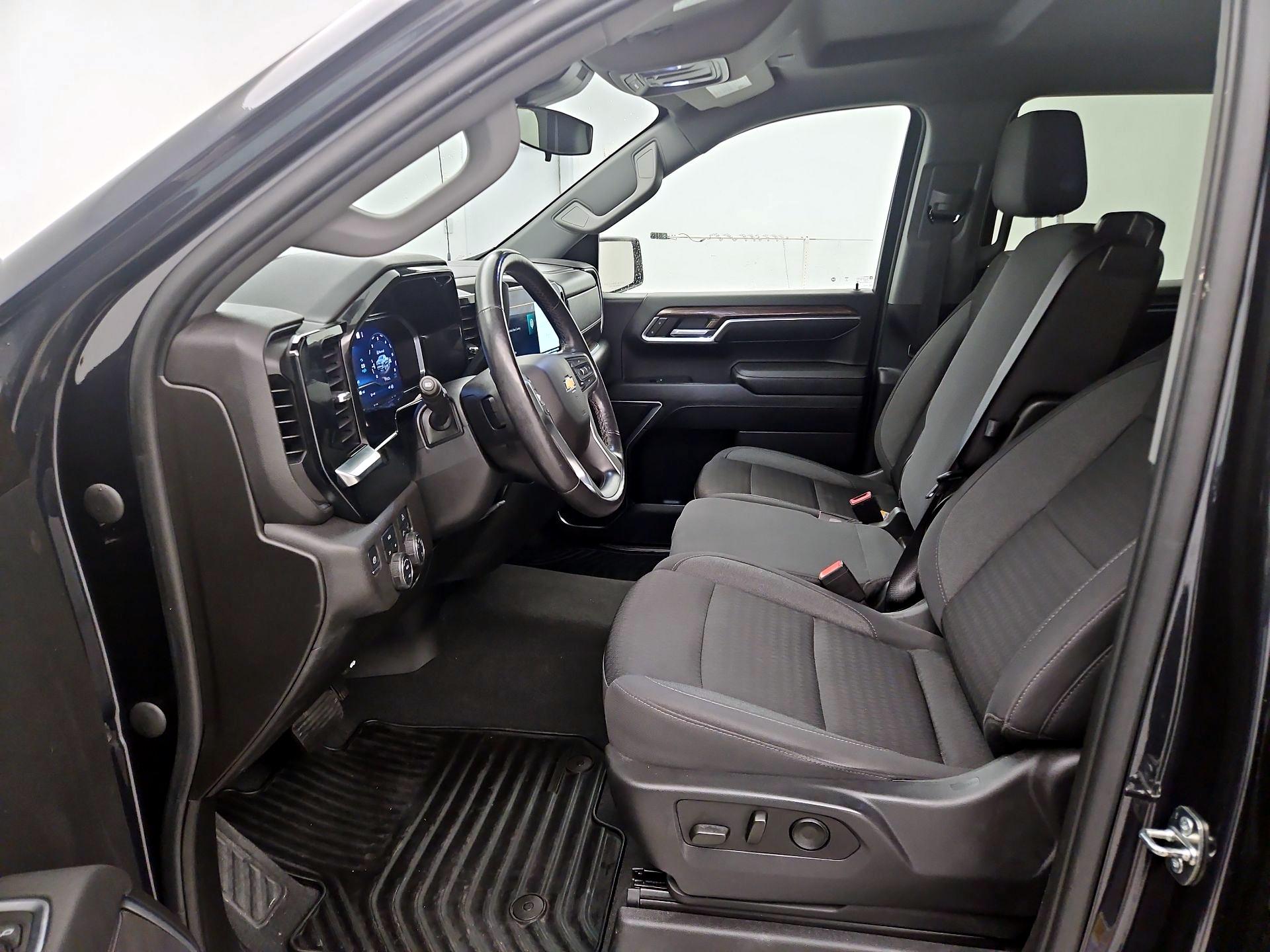 Thumbnail: 2022 Chevrolet Silverado 1500 - 11