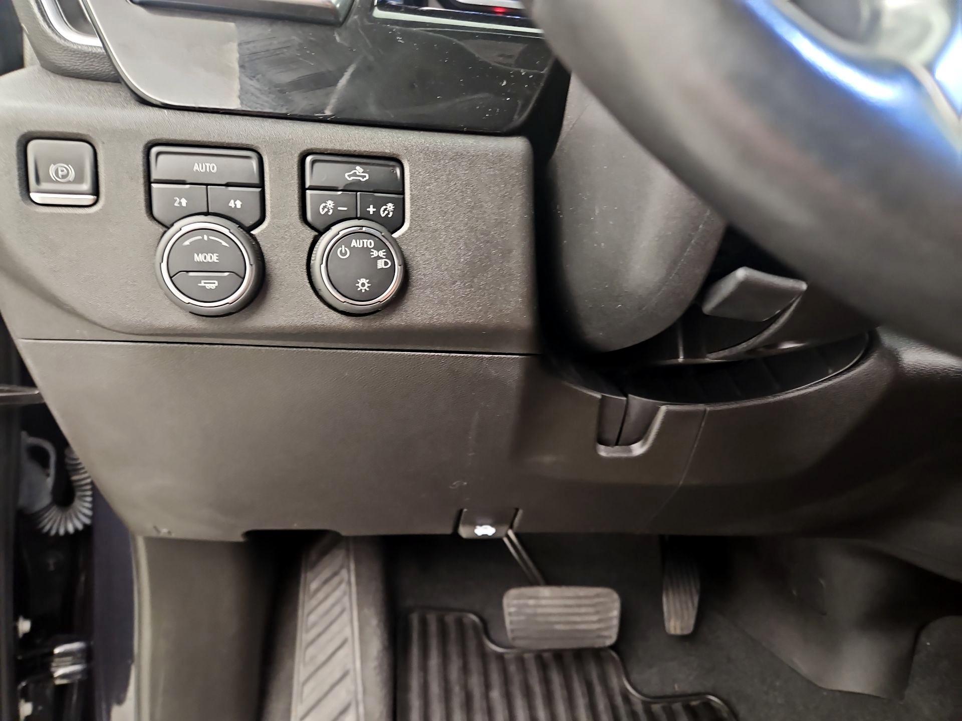 Thumbnail: 2022 Chevrolet Silverado 1500 - 13