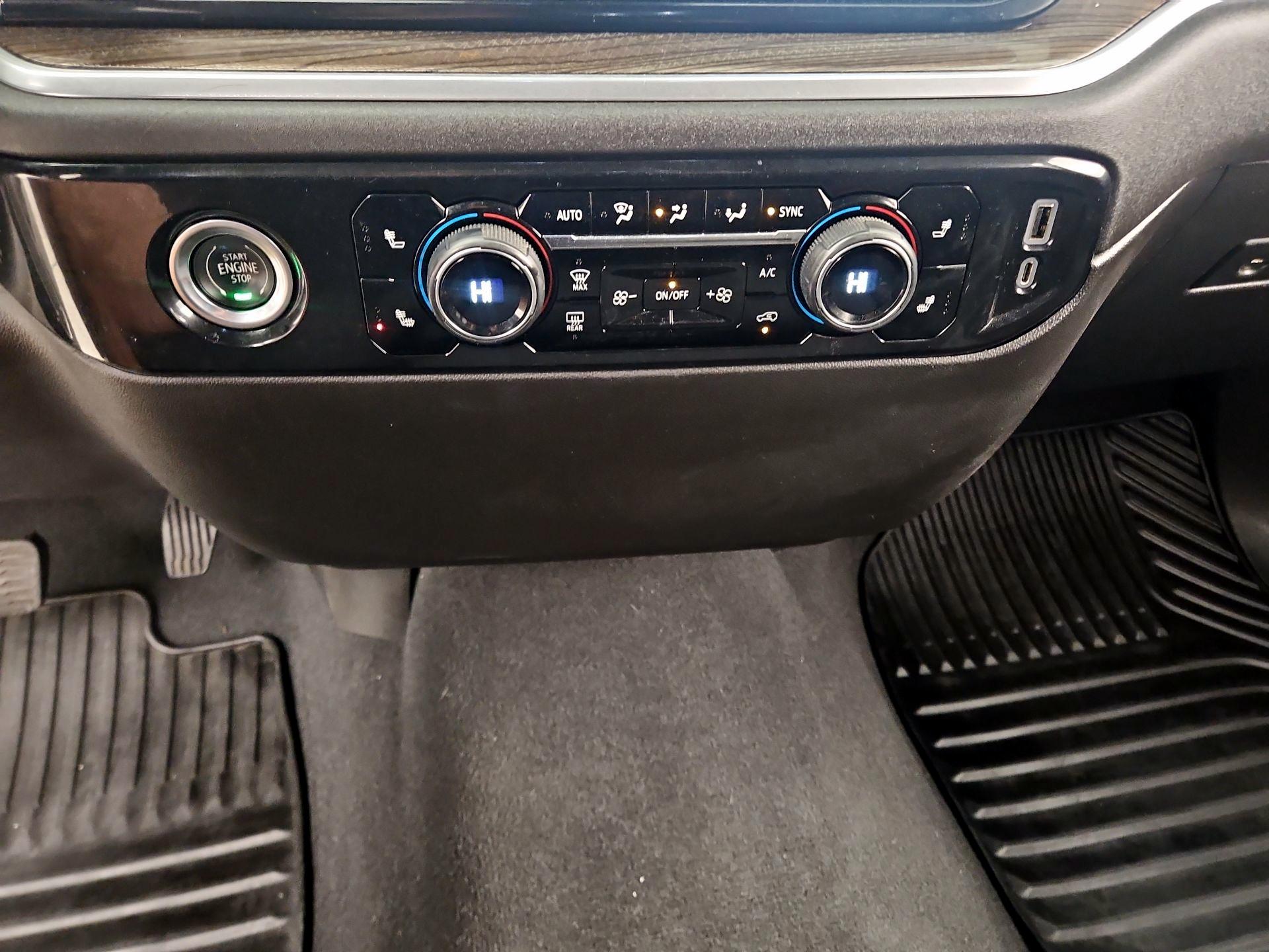 Thumbnail: 2022 Chevrolet Silverado 1500 - 16