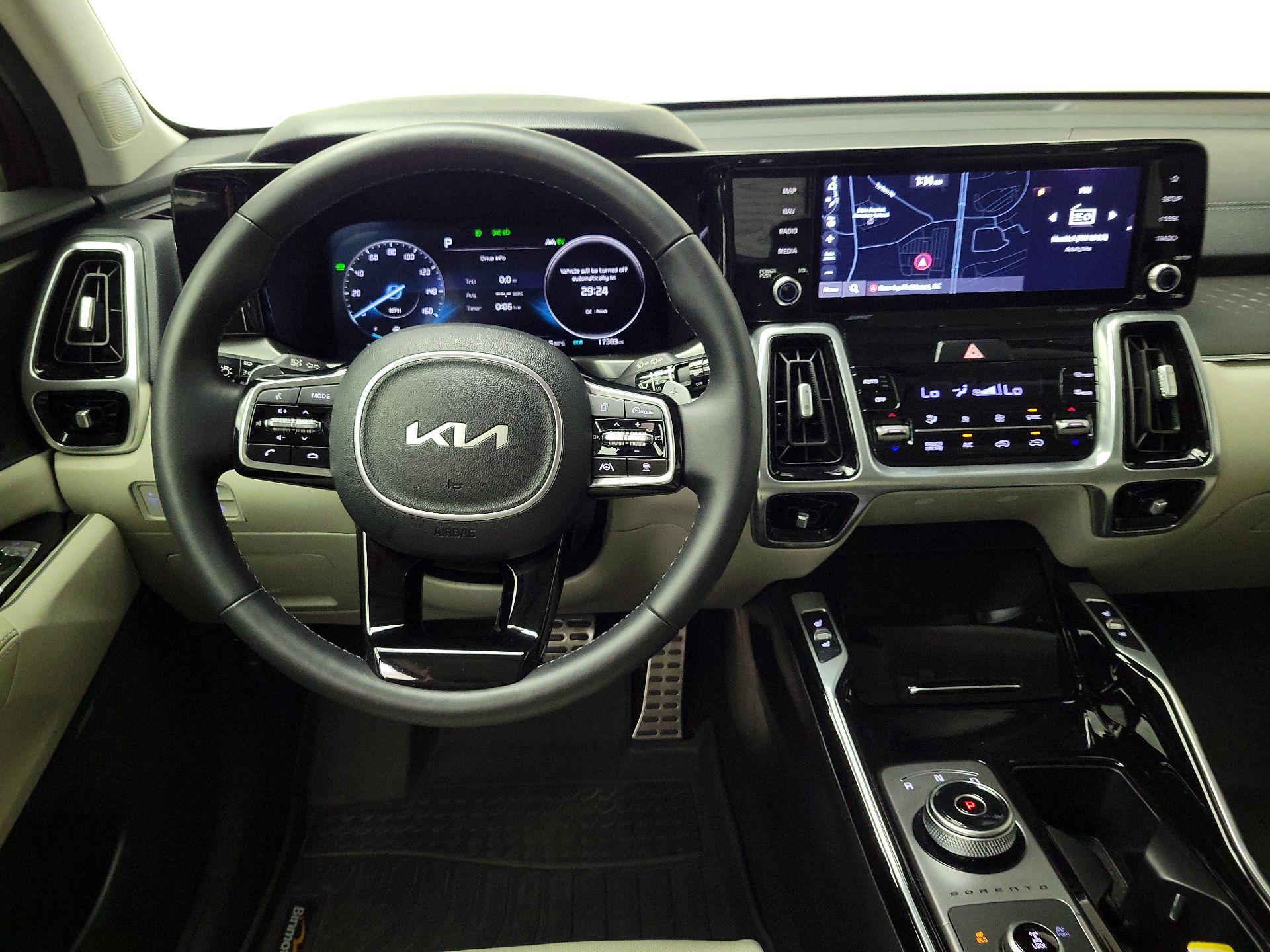 Thumbnail: 2023 Kia Sorento - 10