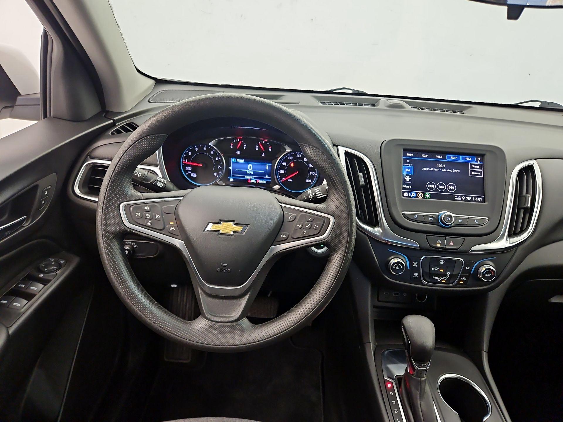 Thumbnail: 2022 Chevrolet Equinox - 10