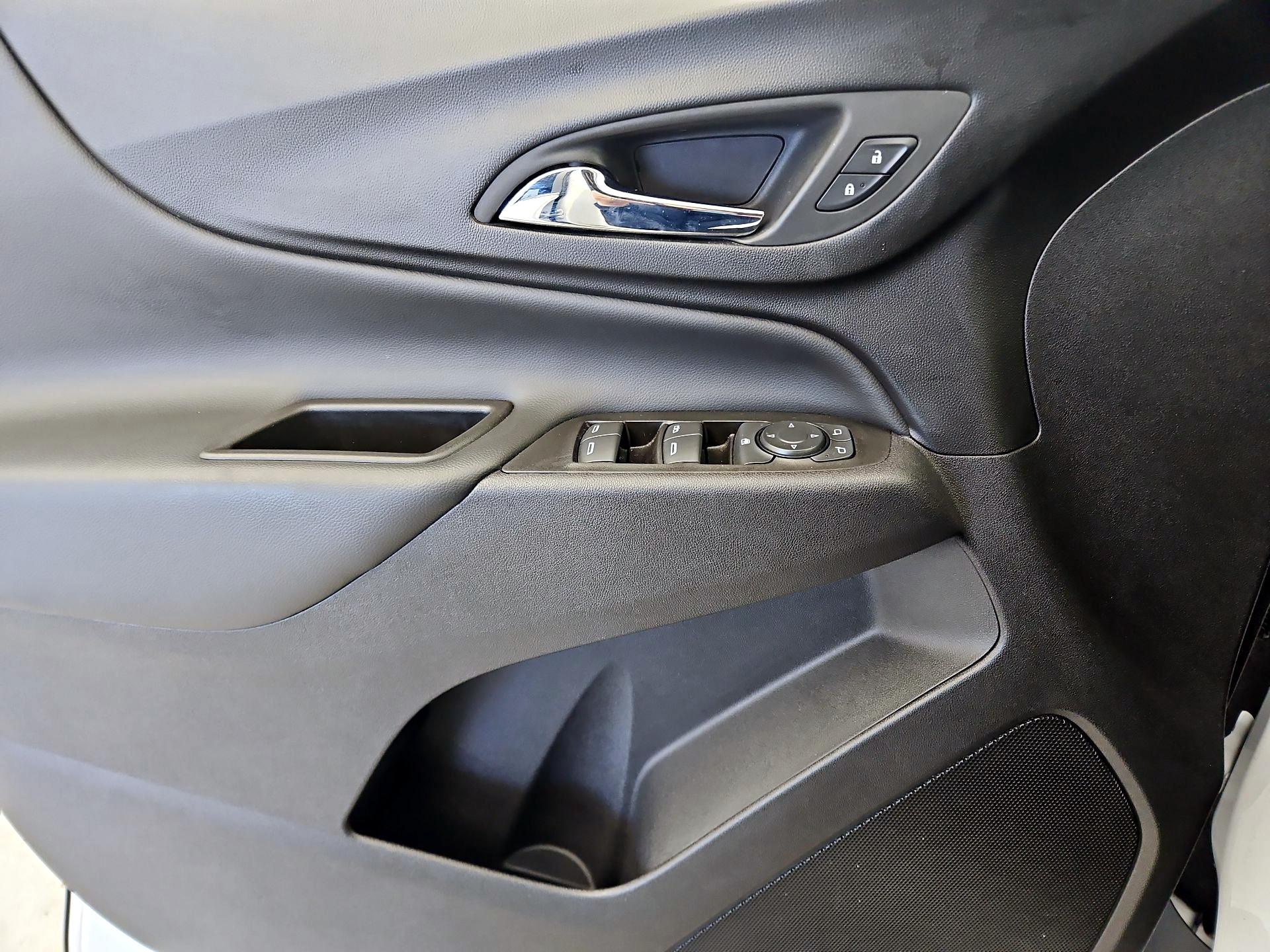 Thumbnail: 2022 Chevrolet Equinox - 12