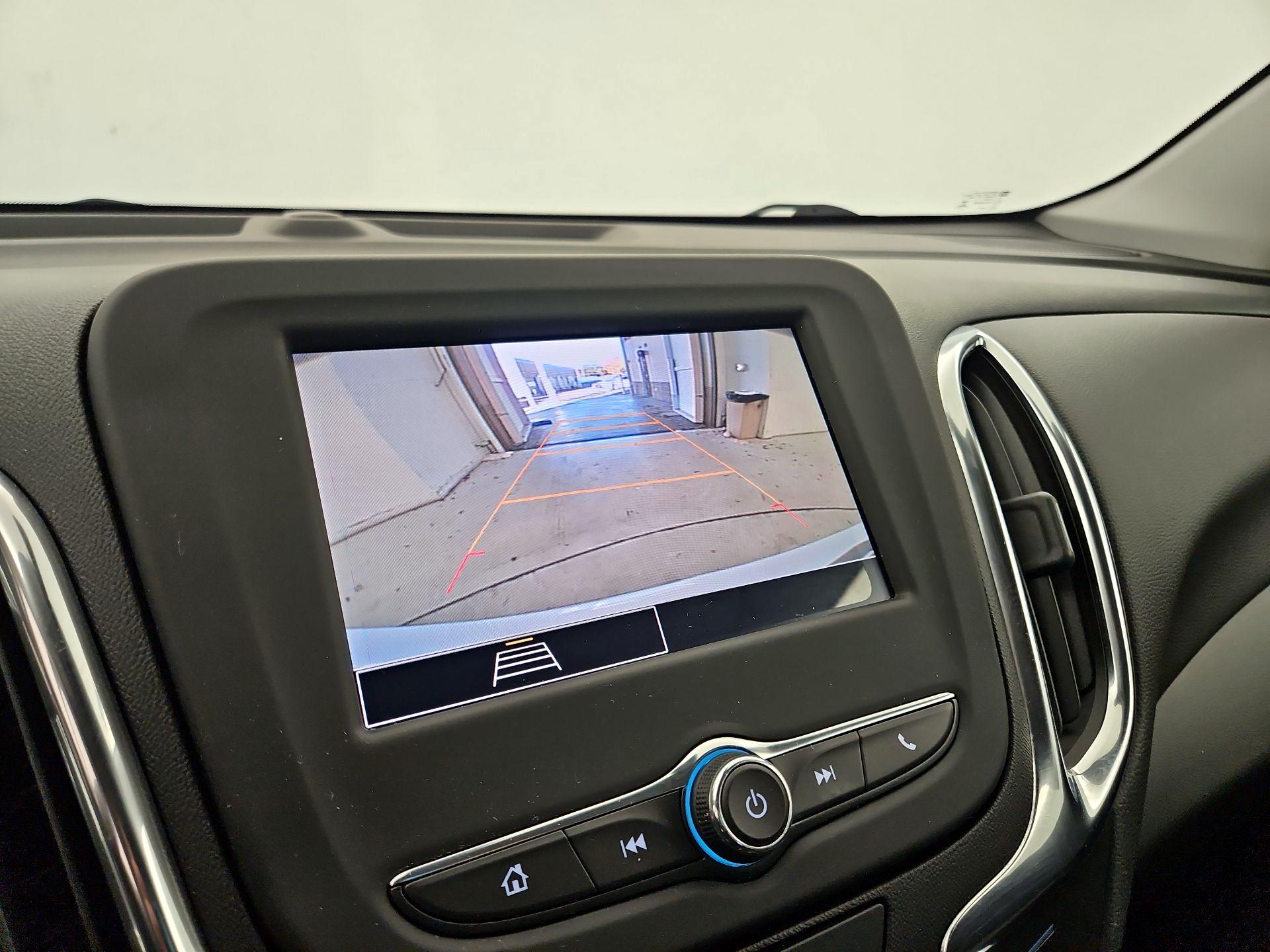 Thumbnail: 2022 Chevrolet Equinox - 14