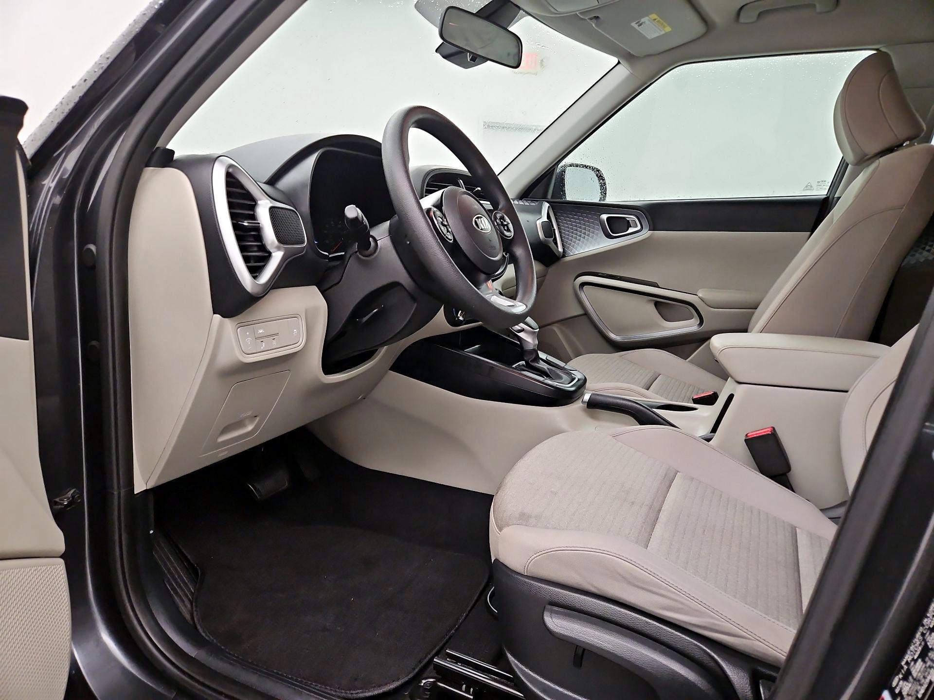 Thumbnail: 2020 Kia Soul - 11