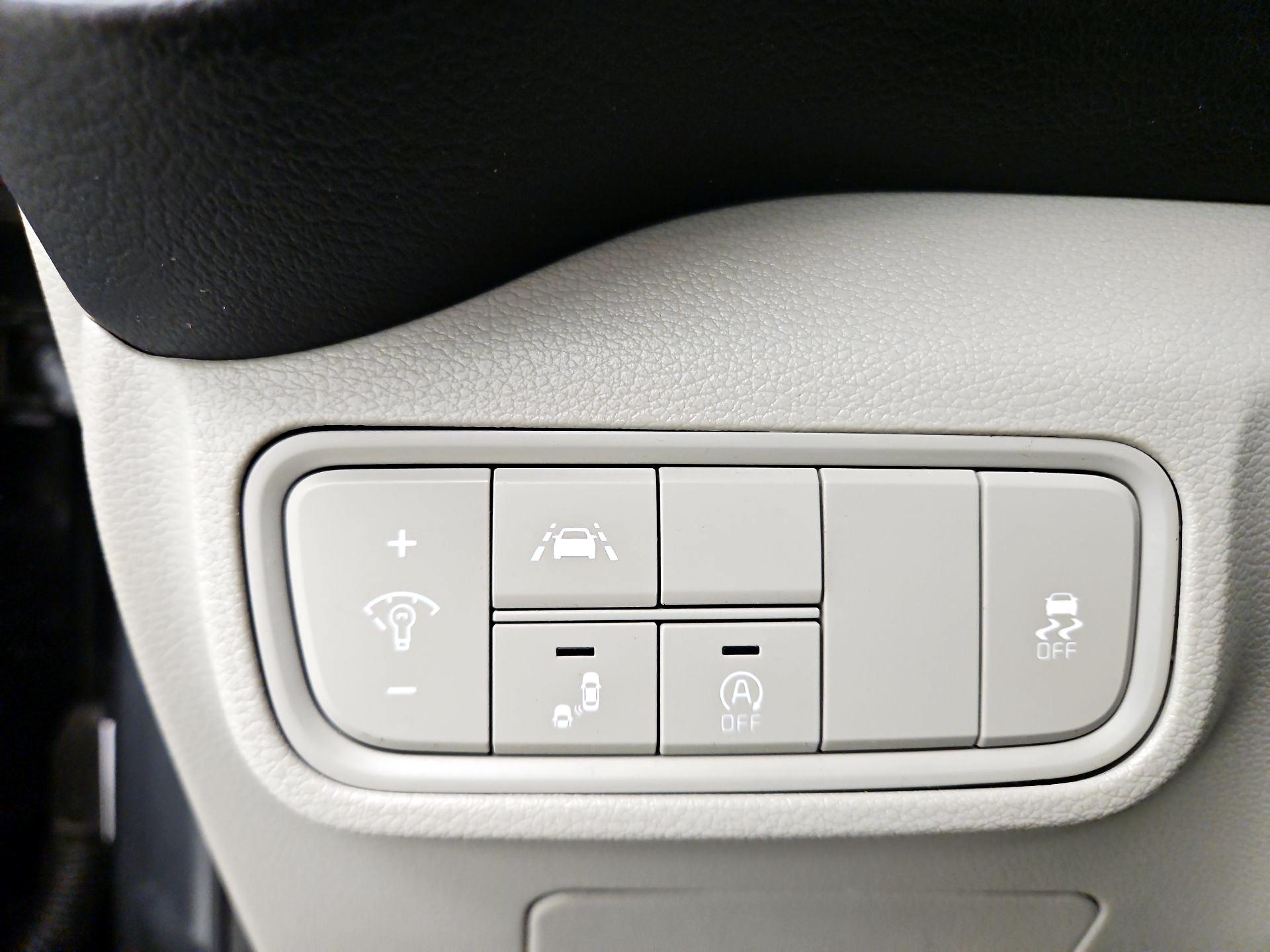 Thumbnail: 2020 Kia Soul - 13