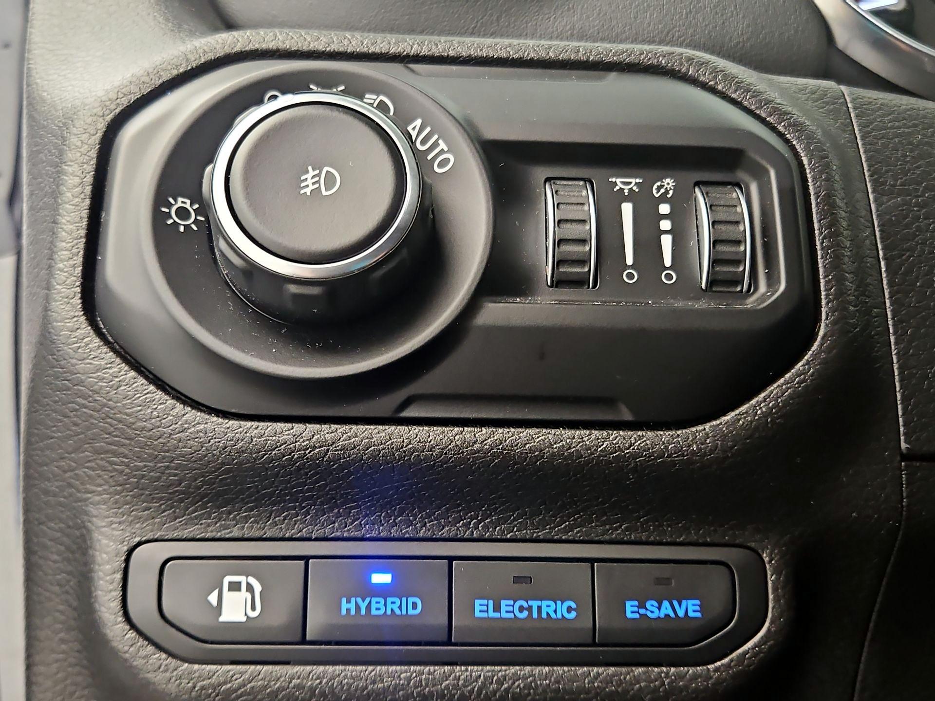Thumbnail: 2022 Jeep Wrangler - 13
