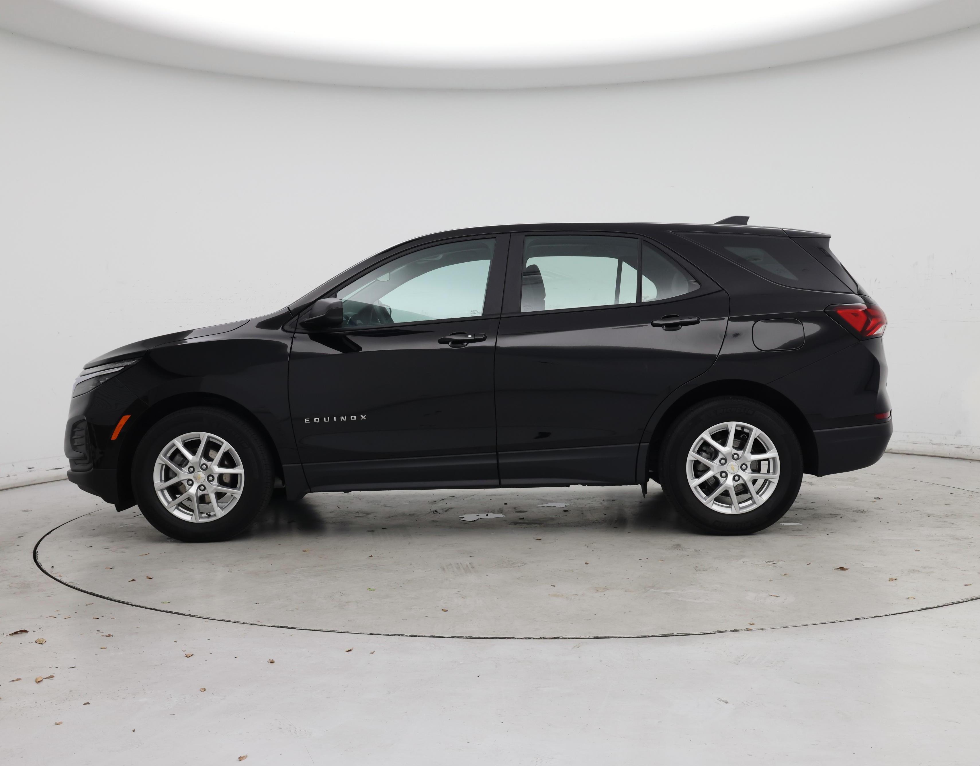 Thumbnail: 2023 Chevrolet Equinox - 3