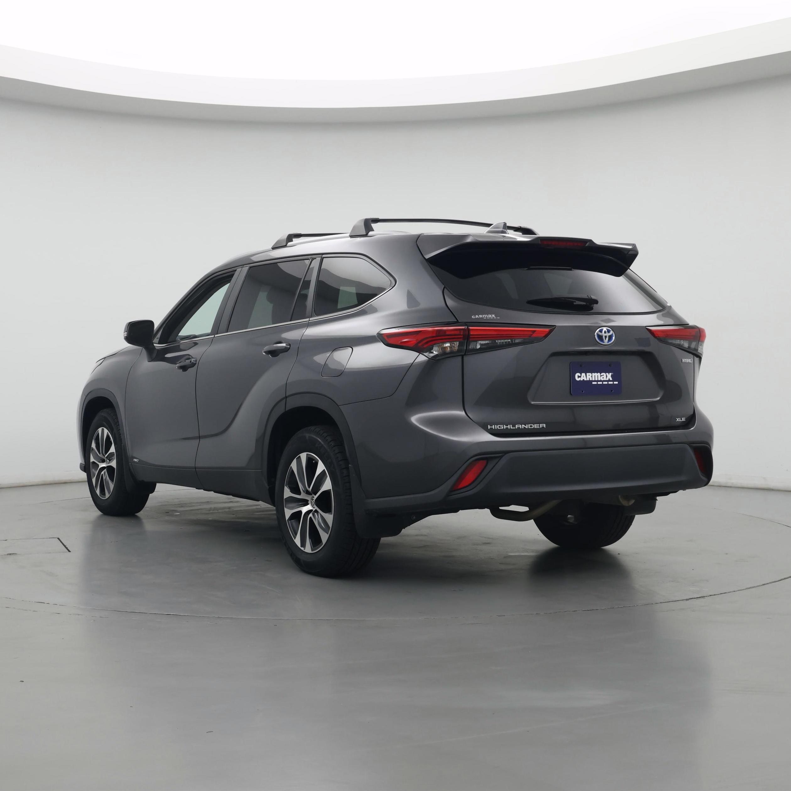 Thumbnail: 2023 Toyota Highlander - 2