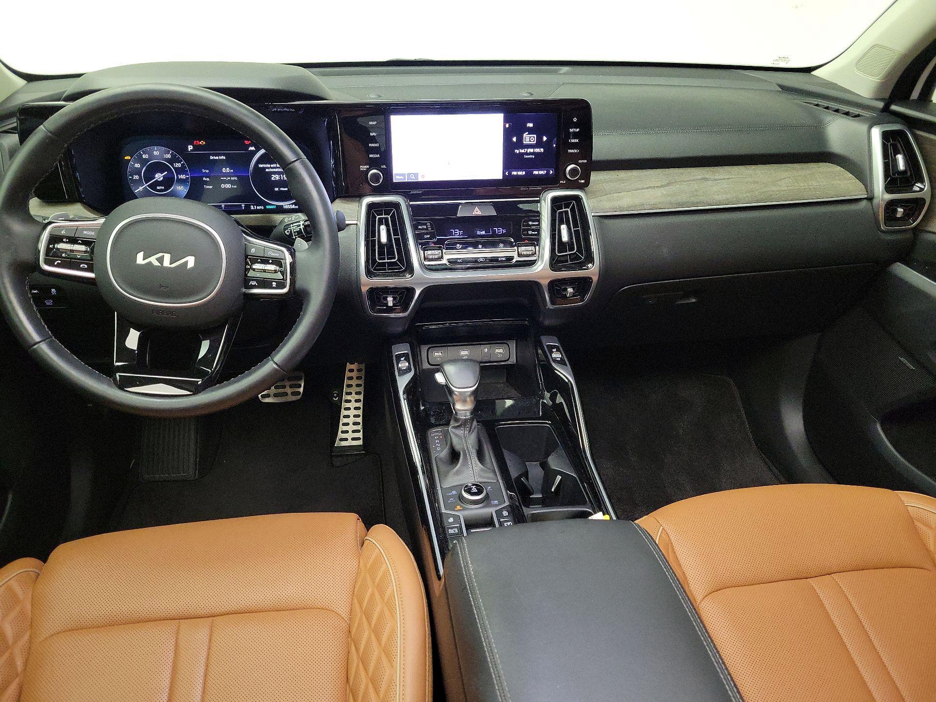 Thumbnail: 2023 Kia Sorento - 9