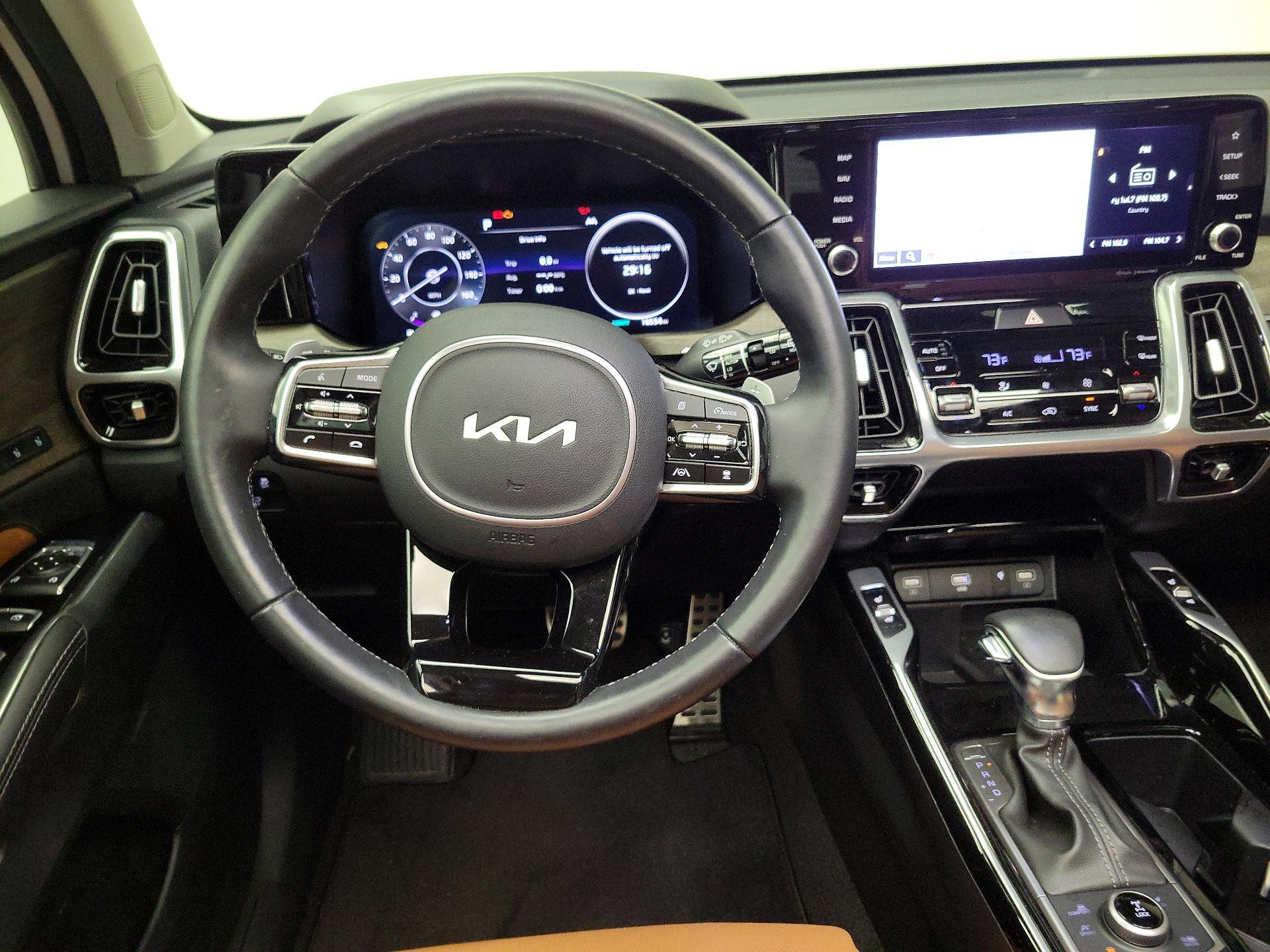 Thumbnail: 2023 Kia Sorento - 10