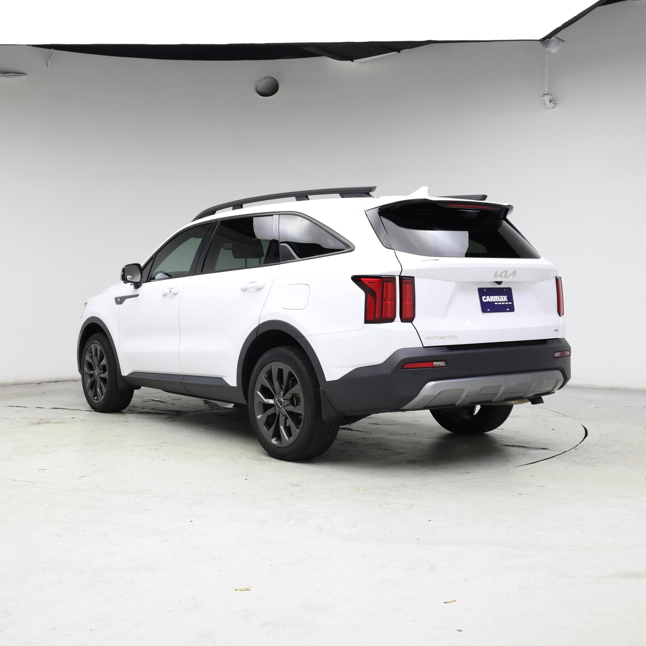 Thumbnail: 2023 Kia Sorento - 2