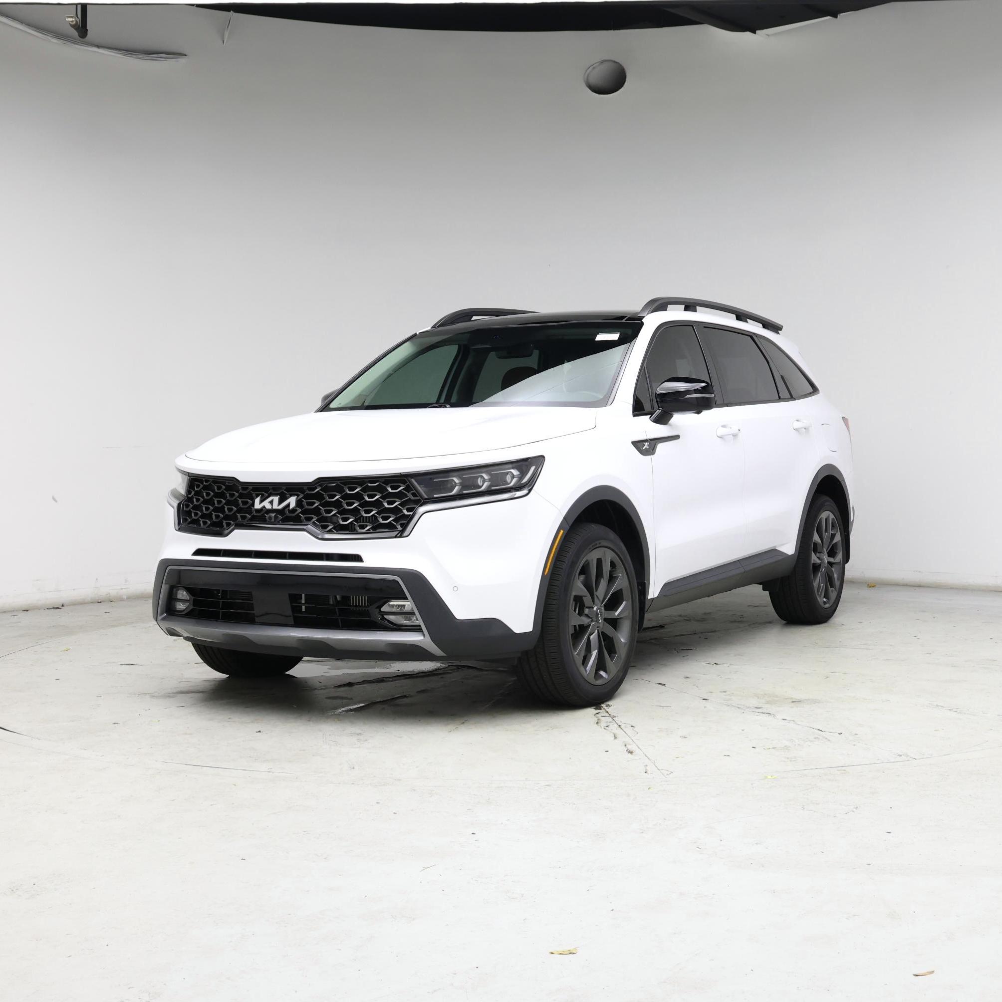 Thumbnail: 2023 Kia Sorento - 4