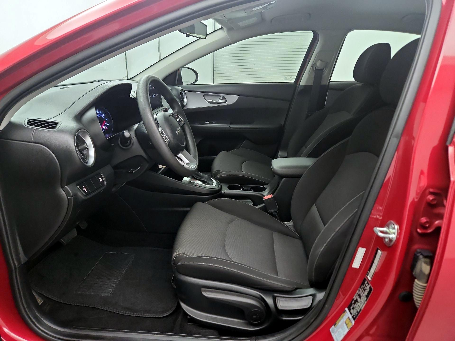 Thumbnail: 2023 Kia Forte - 11
