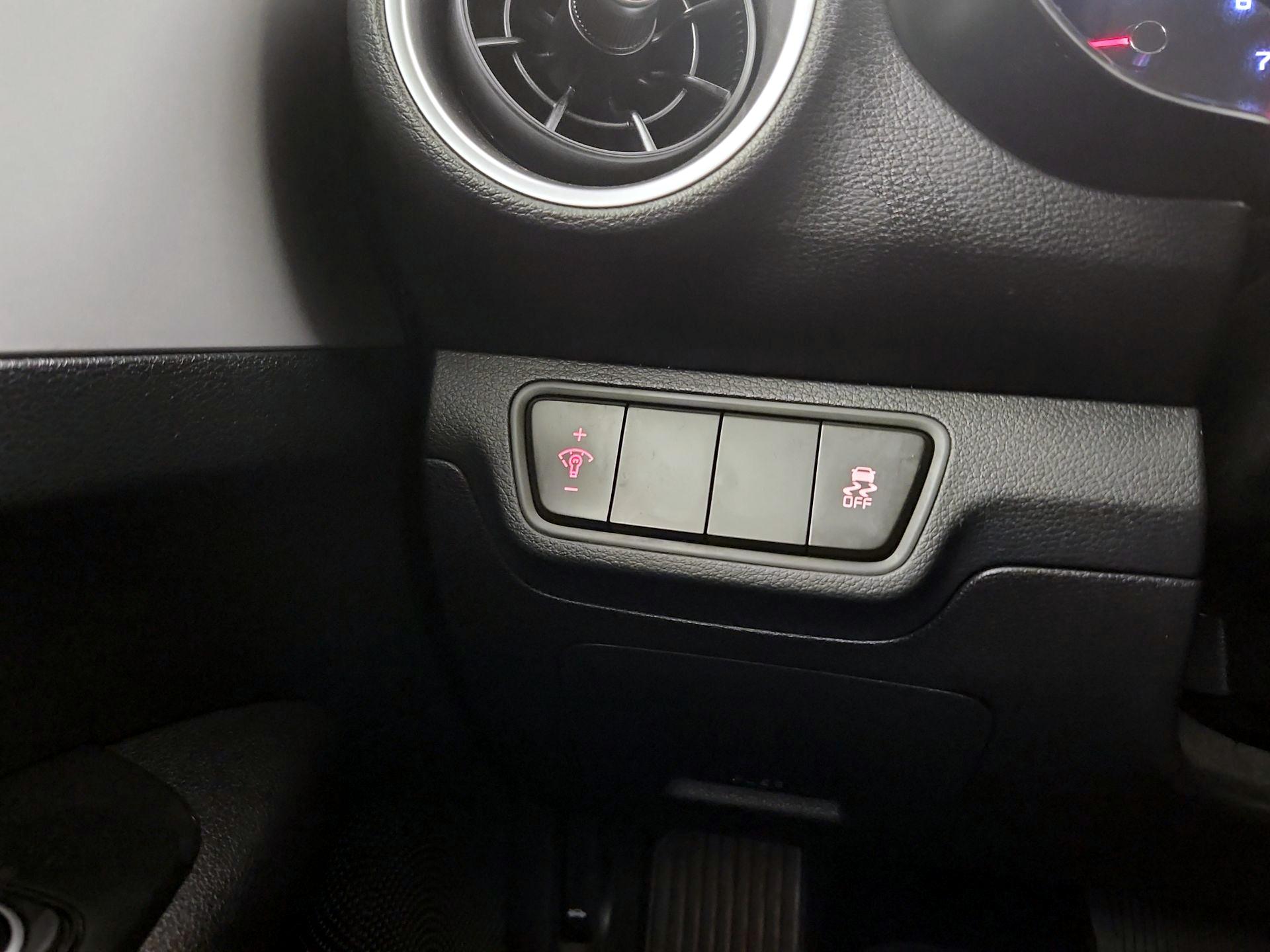 Thumbnail: 2023 Kia Forte - 13