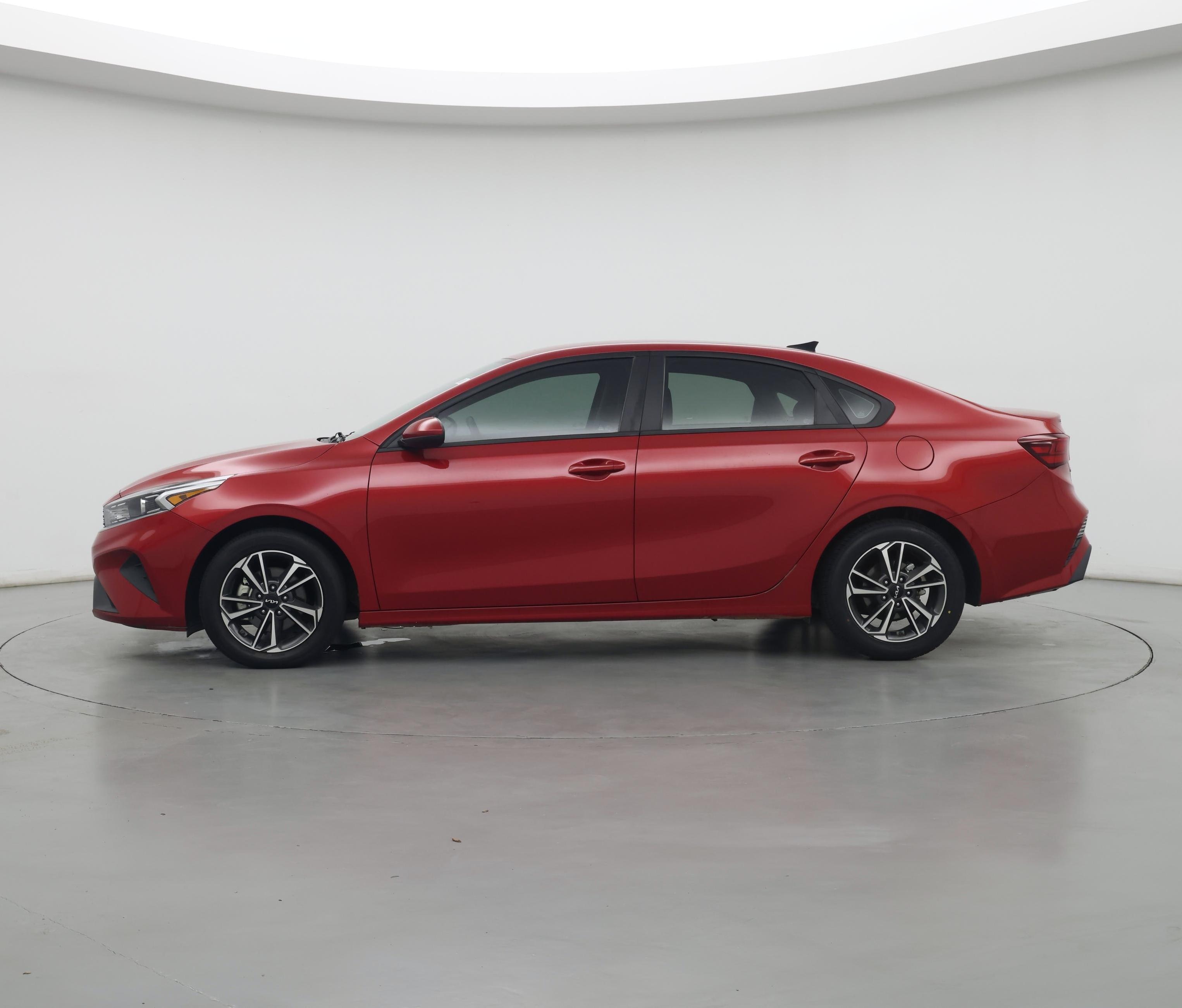 Thumbnail: 2023 Kia Forte - 3