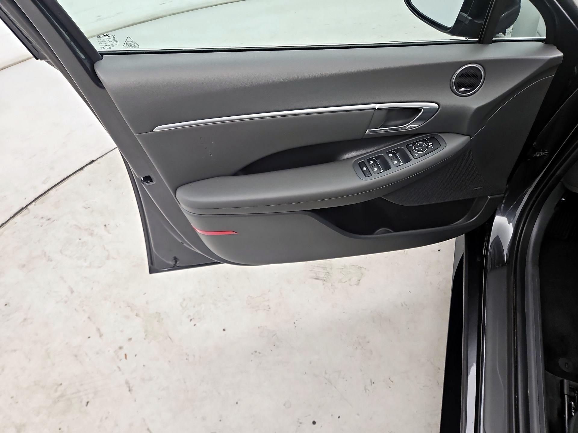 Thumbnail: 2022 Hyundai Sonata - 12