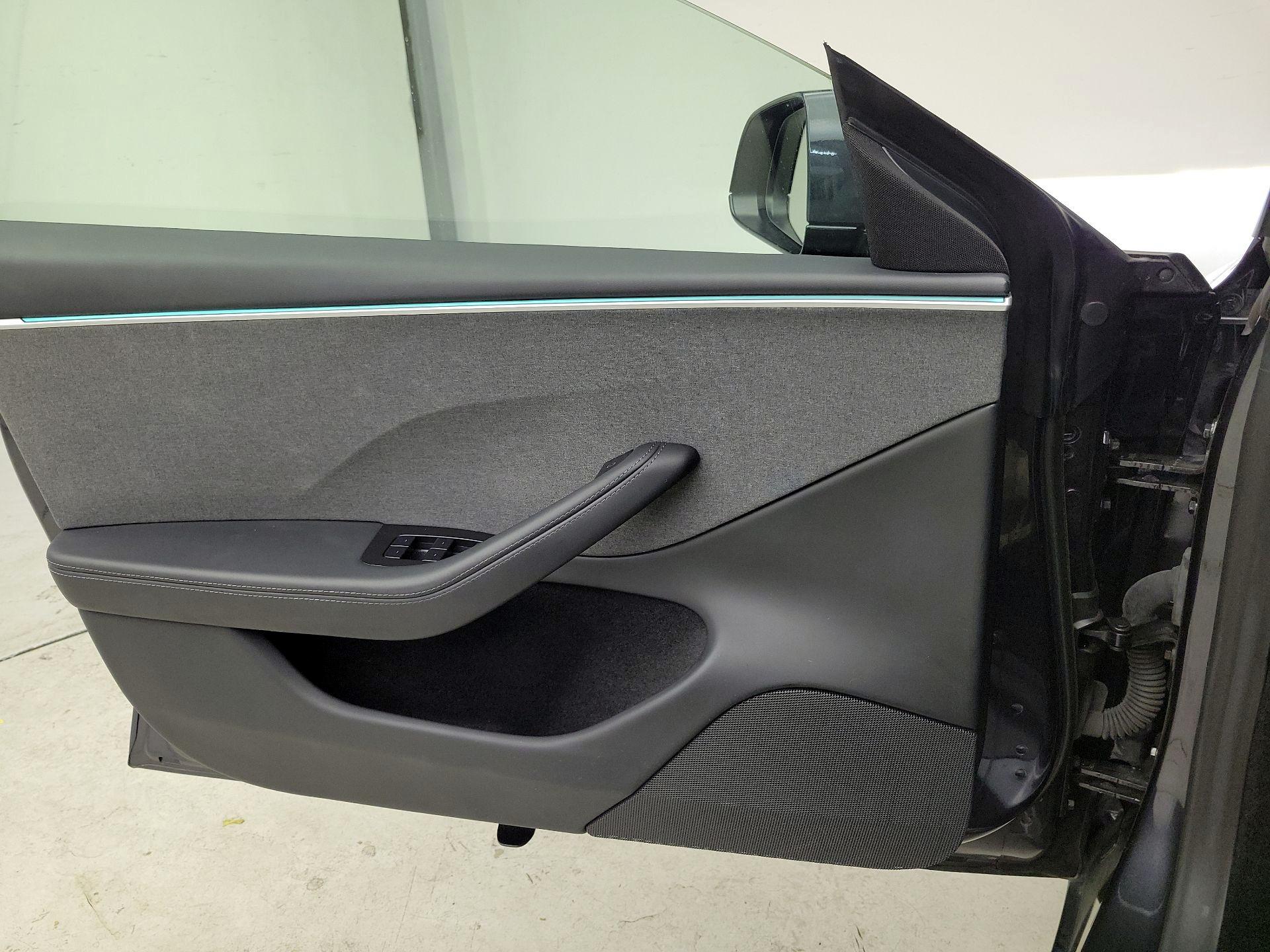 Thumbnail: 2024 Tesla Model 3 - 12