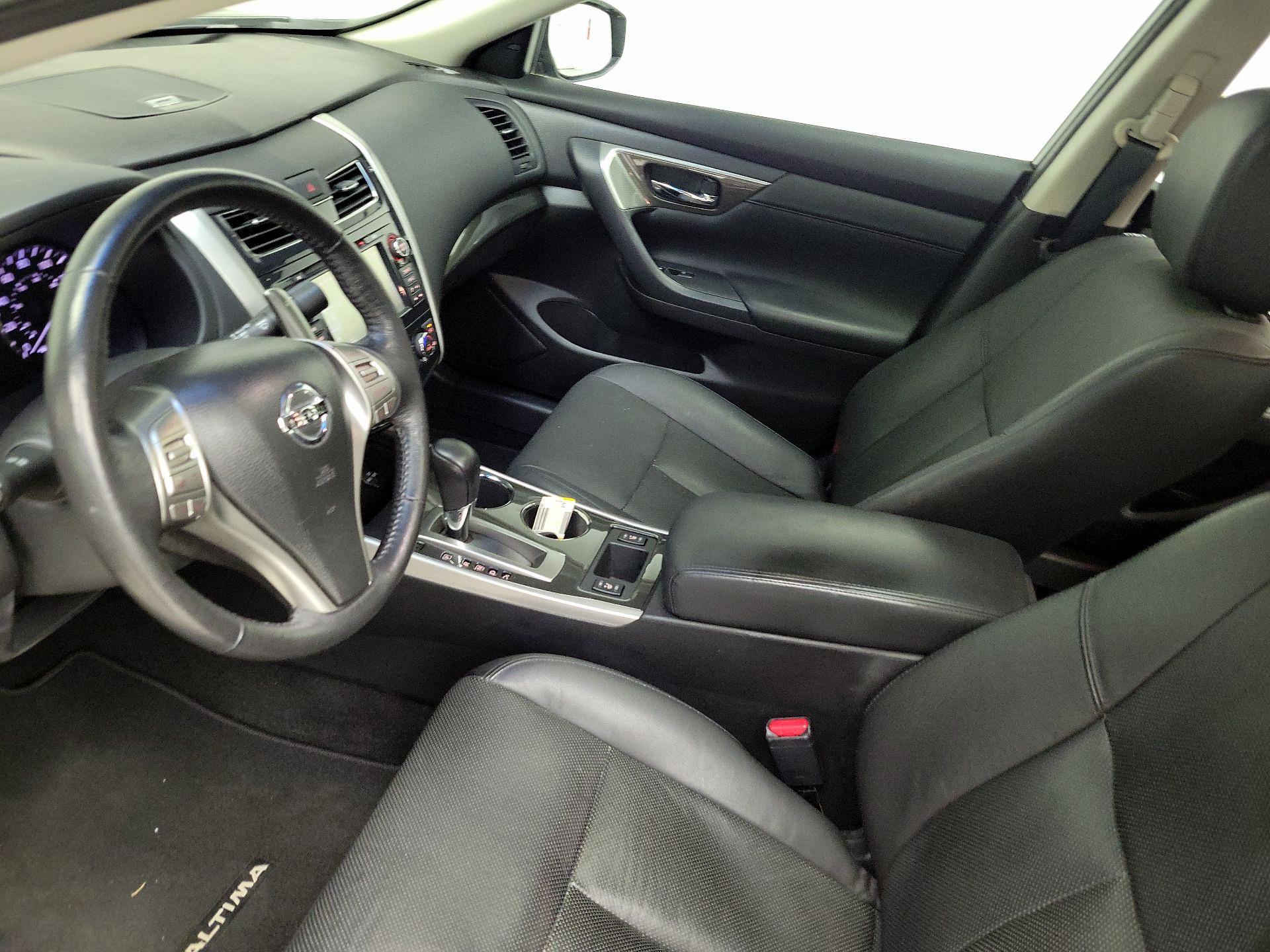 Thumbnail: 2014 Nissan Altima - 11