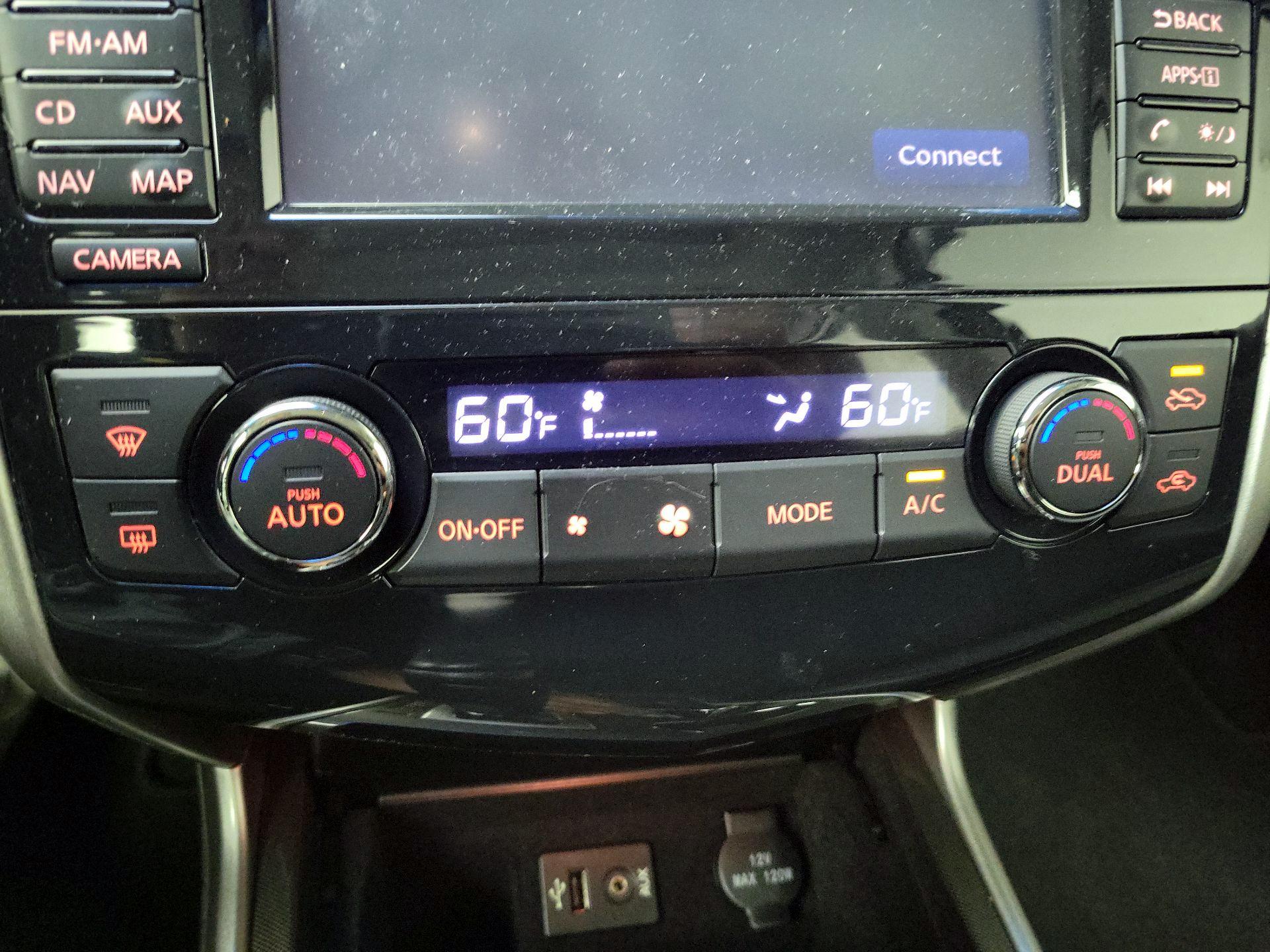 Thumbnail: 2014 Nissan Altima - 16