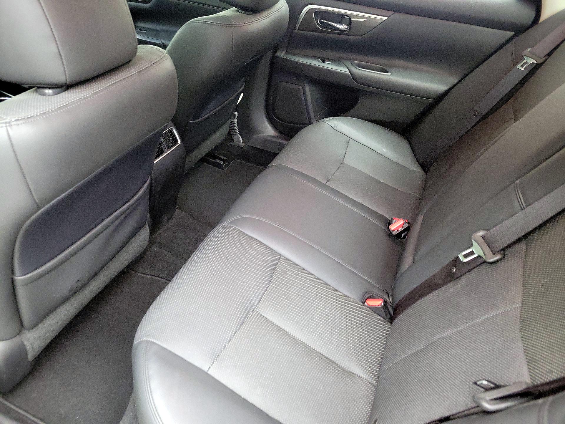 Thumbnail: 2014 Nissan Altima - 20