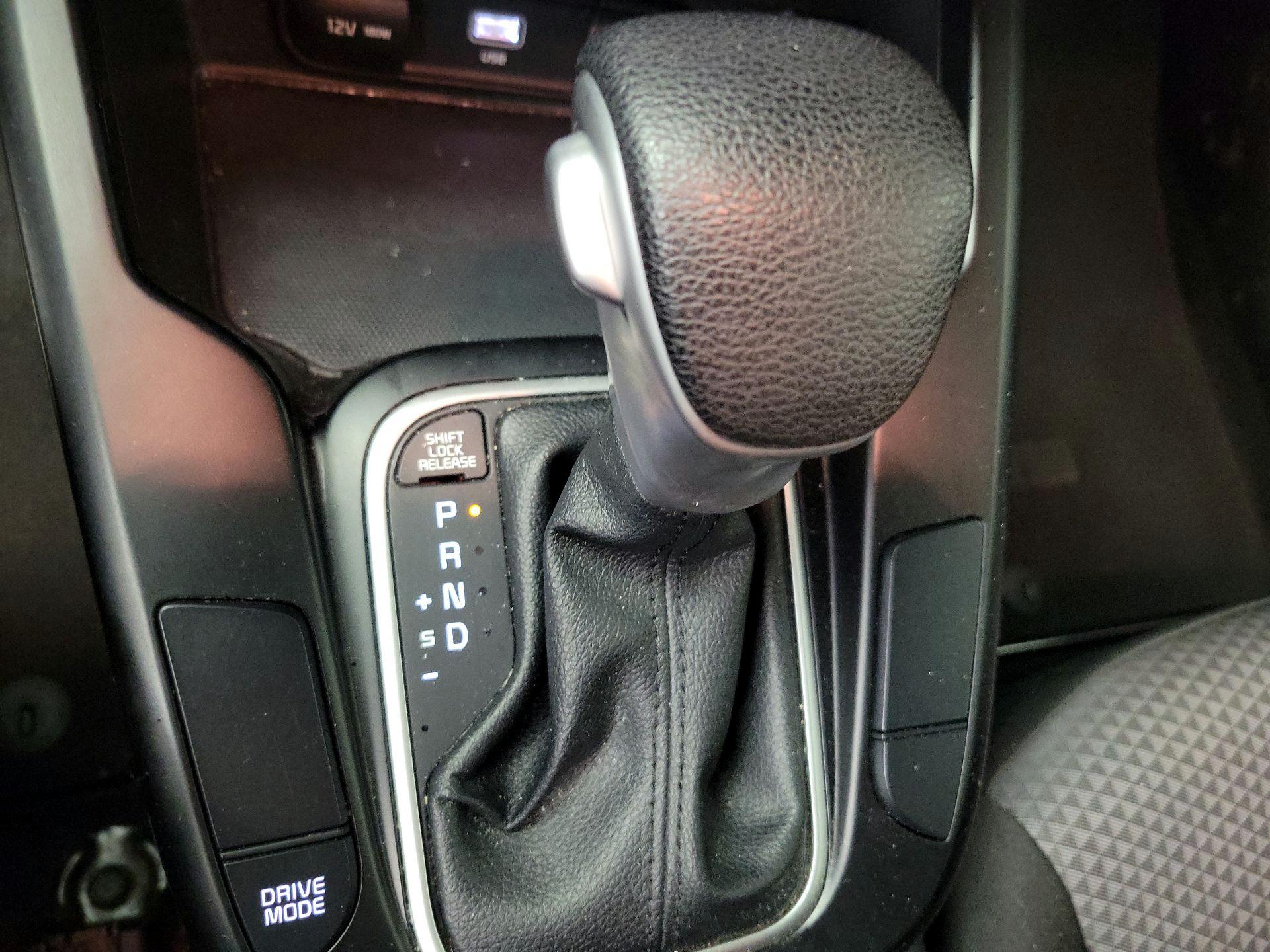 Thumbnail: 2023 Kia Soul - 17