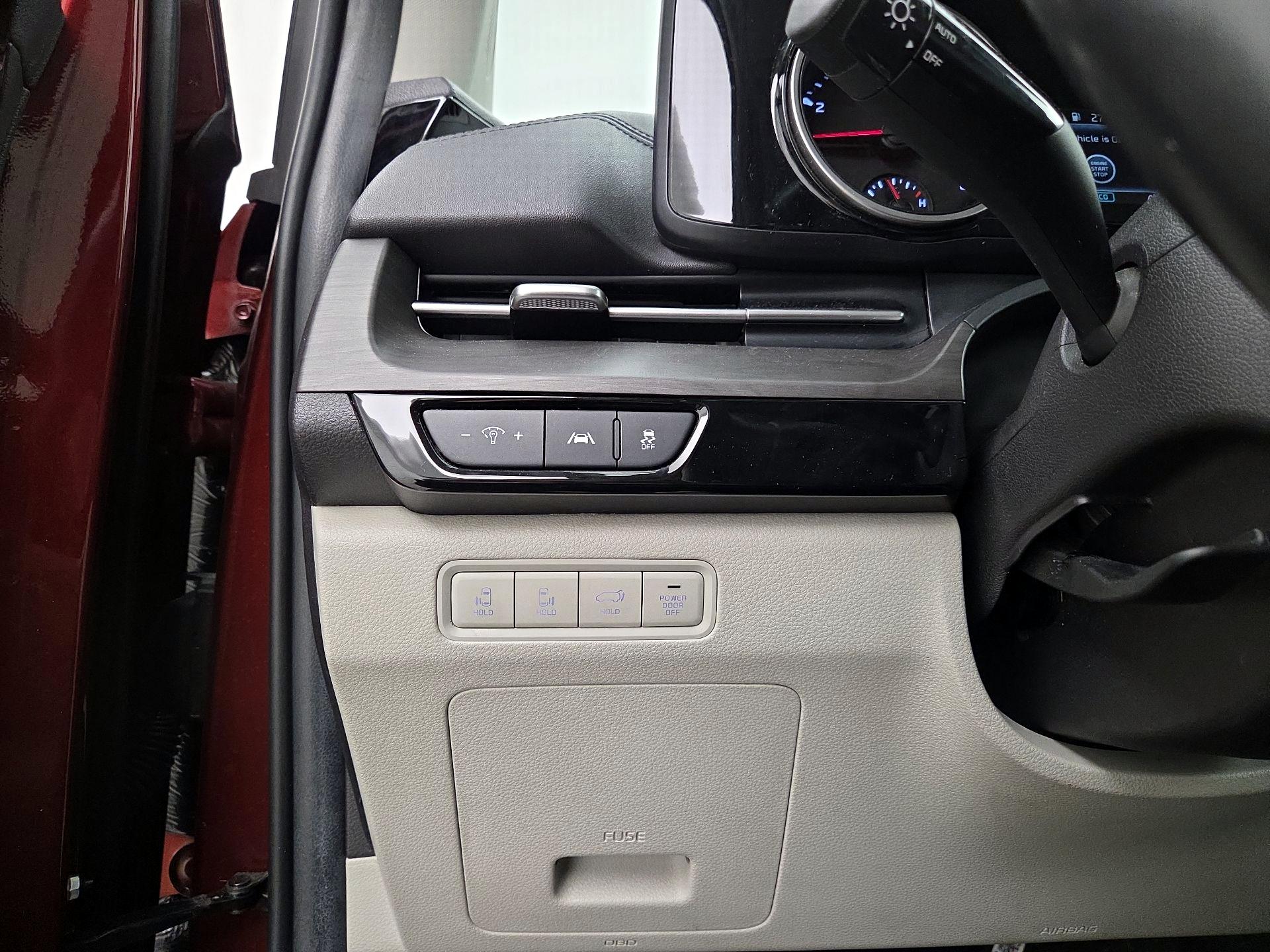 Thumbnail: 2022 Kia Carnival - 13