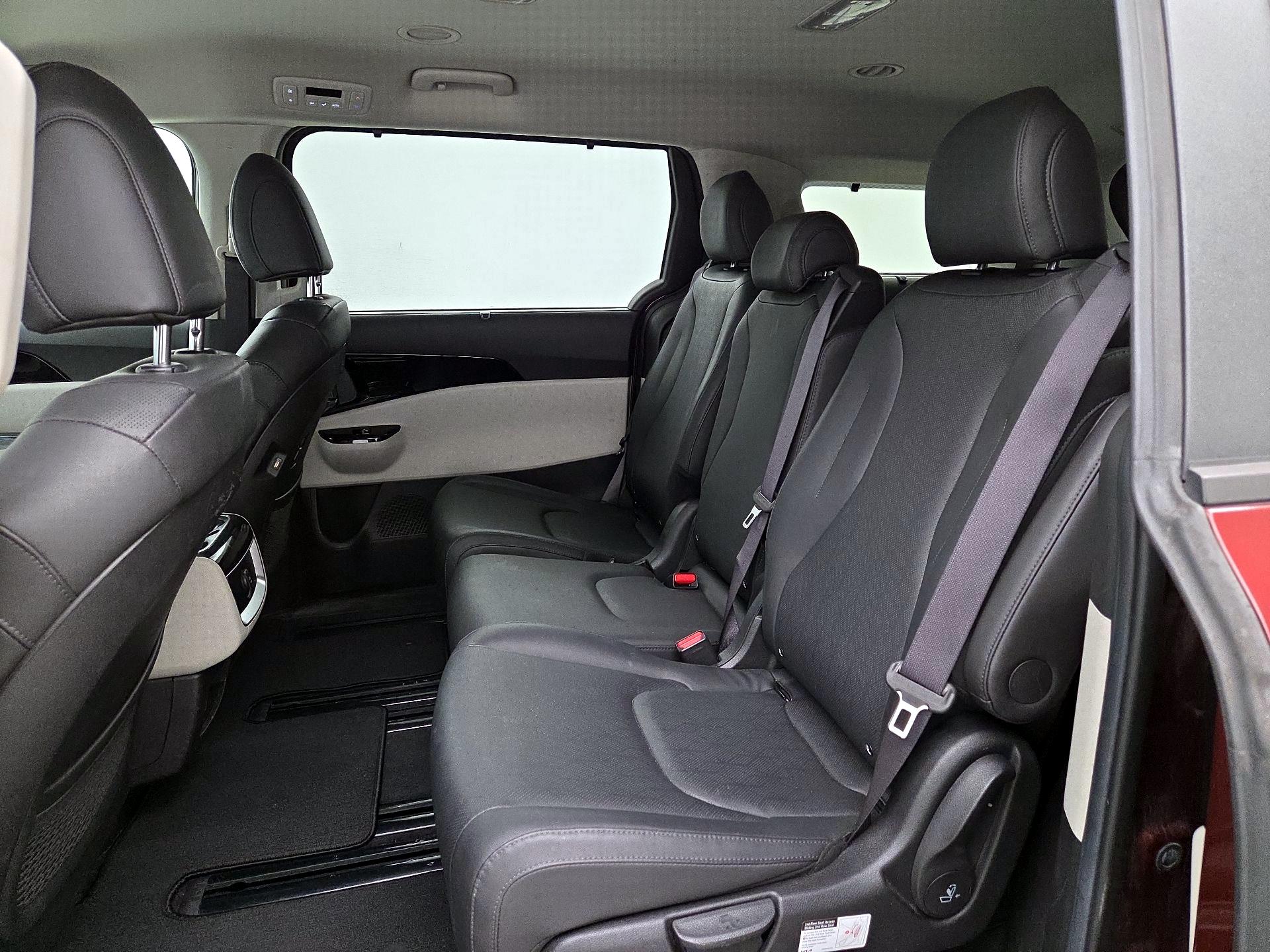 Thumbnail: 2022 Kia Carnival - 20