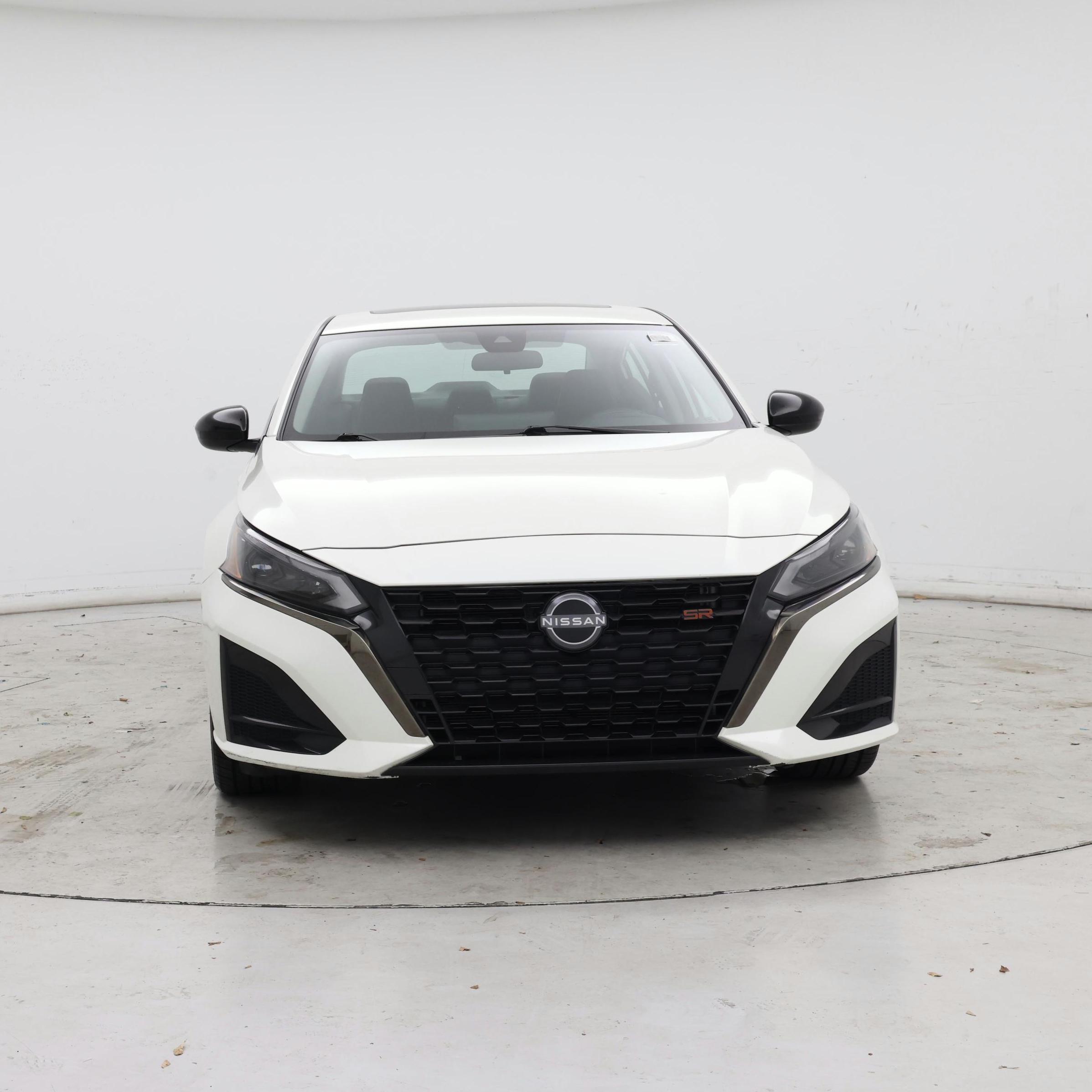 Thumbnail: 2023 Nissan Altima - 5