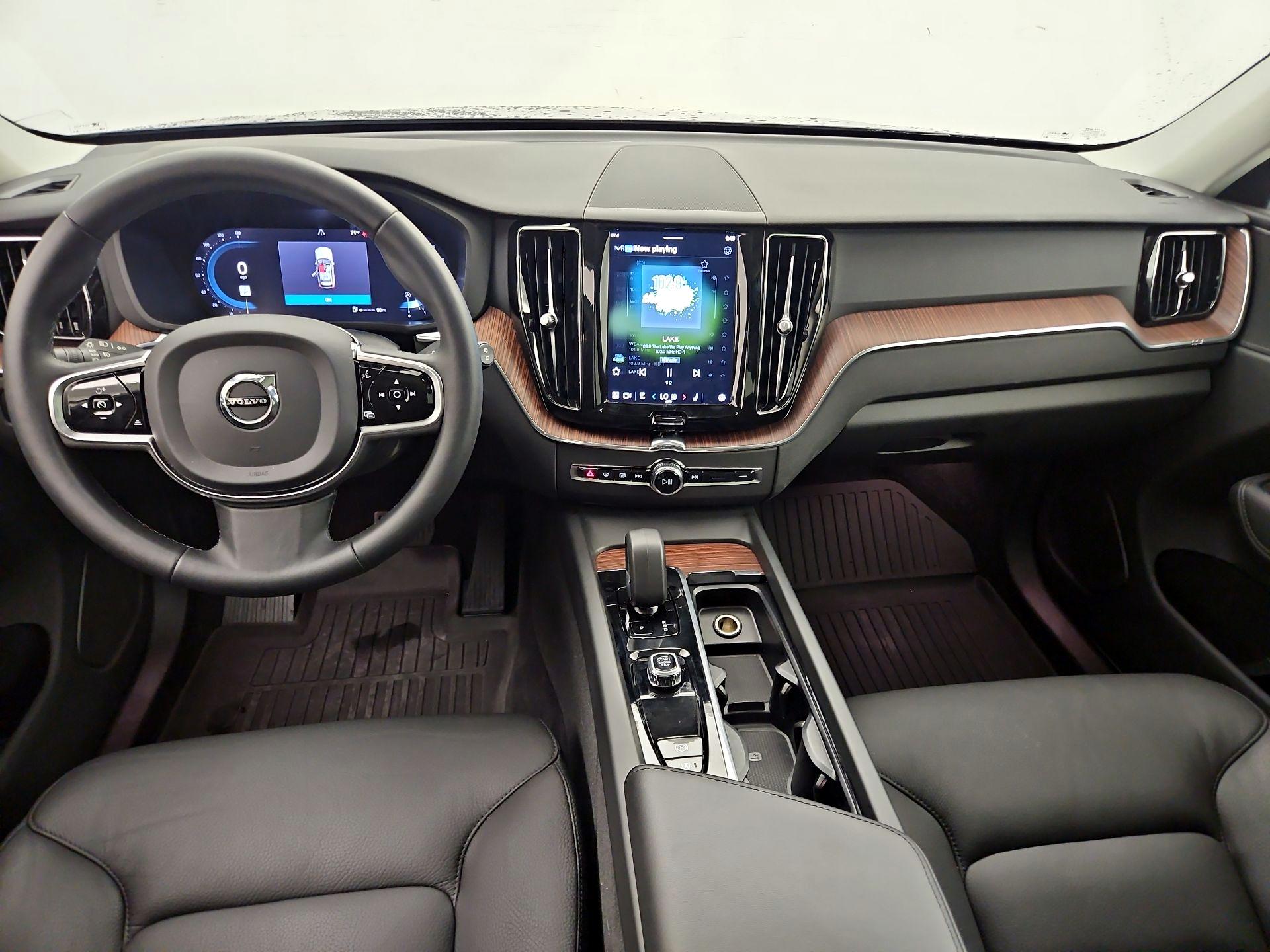 Thumbnail: 2023 Volvo XC60 - 9