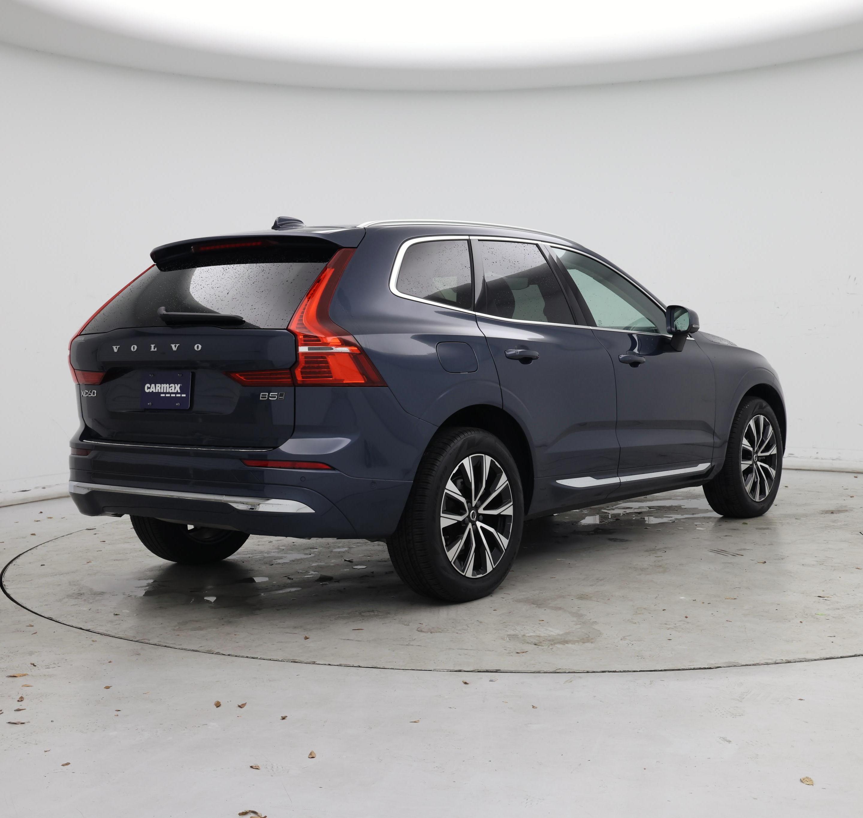 Thumbnail: 2023 Volvo XC60 - 8