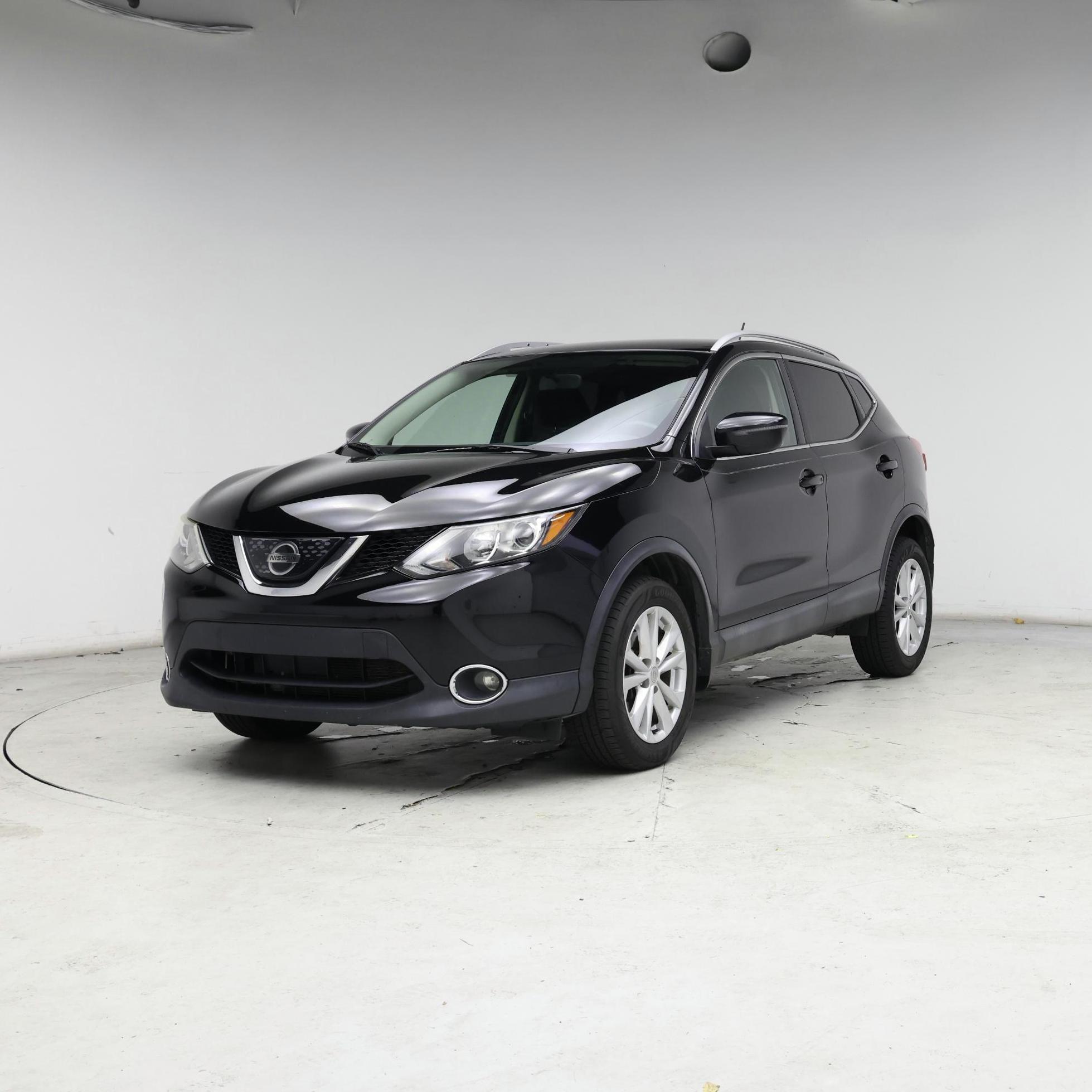 Thumbnail: 2018 Nissan Rogue Sport - 4