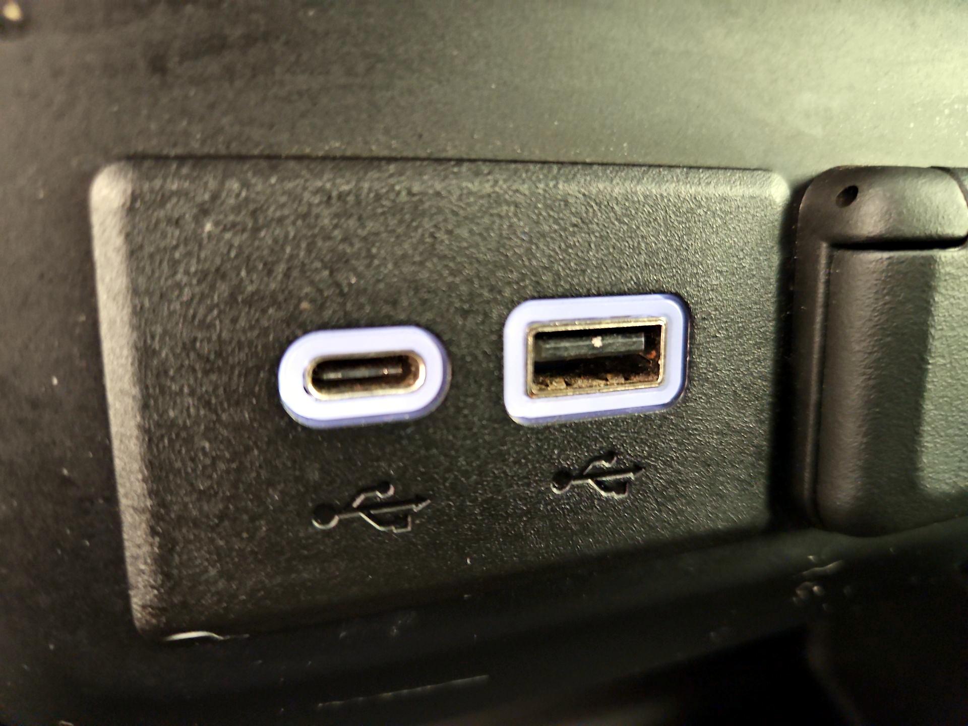 Thumbnail: 2020 Chevrolet Silverado 1500 - 18