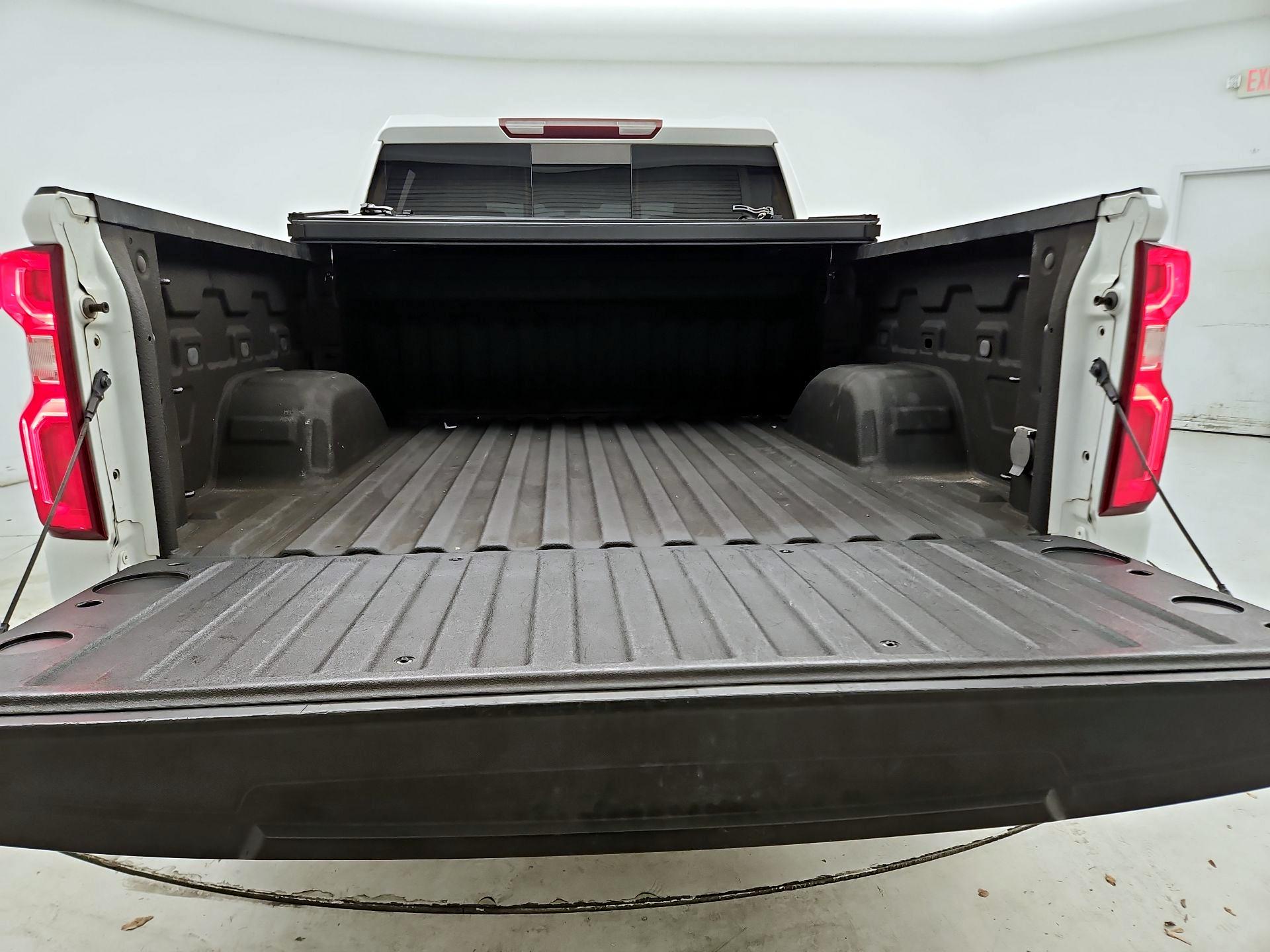 Thumbnail: 2020 Chevrolet Silverado 1500 - 20