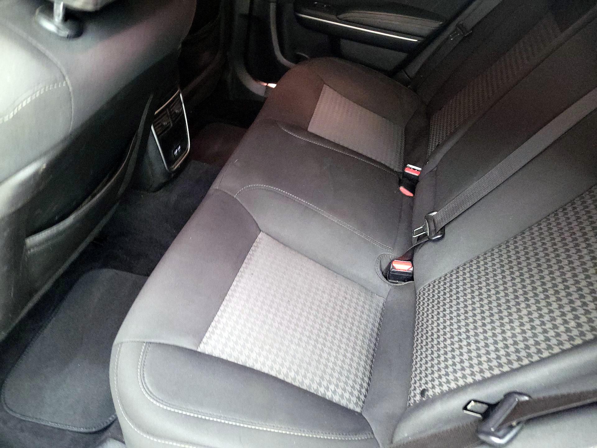 Thumbnail: 2019 Dodge Charger - 18